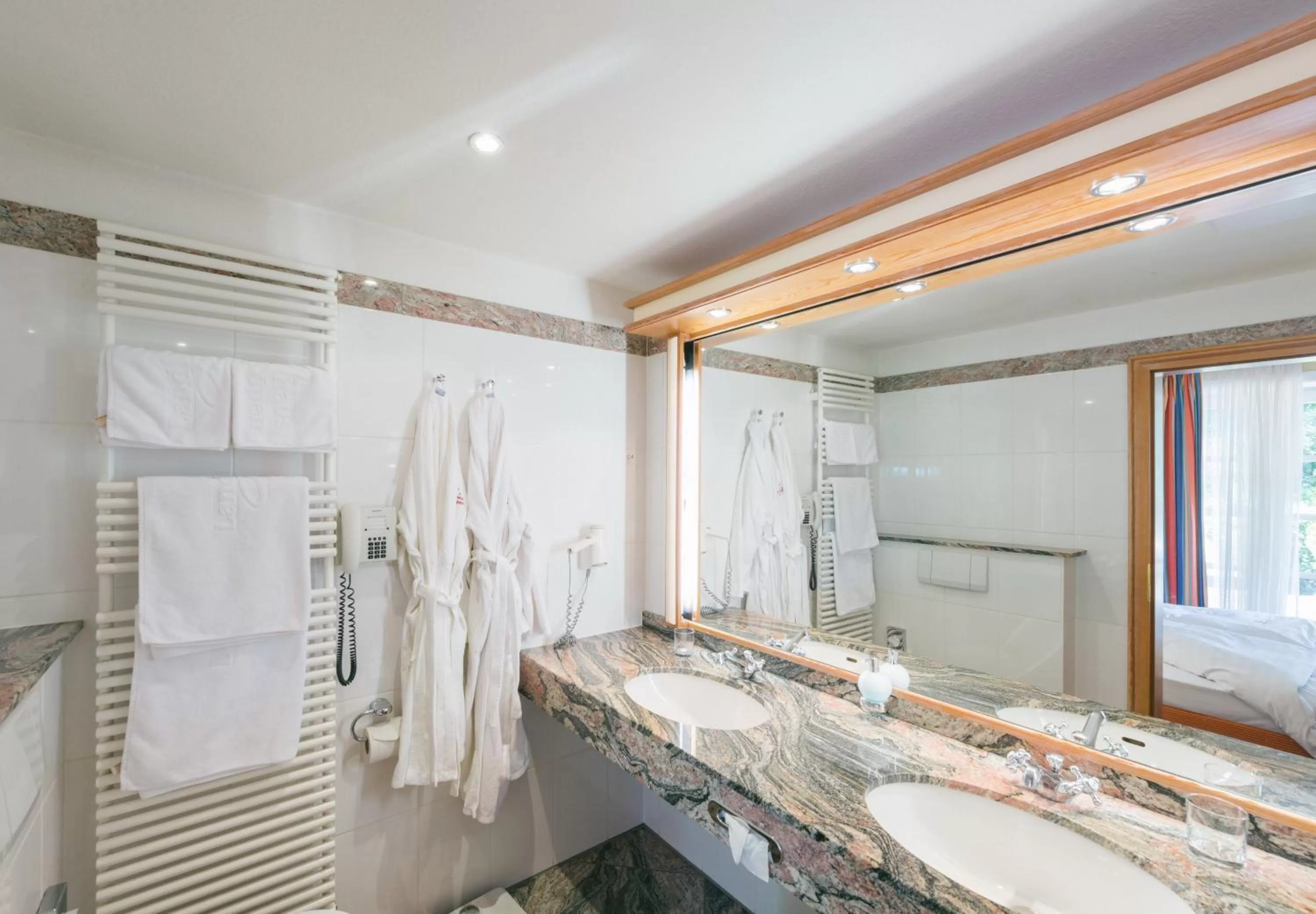 Bathroom in Hotel Landhaus Höpen