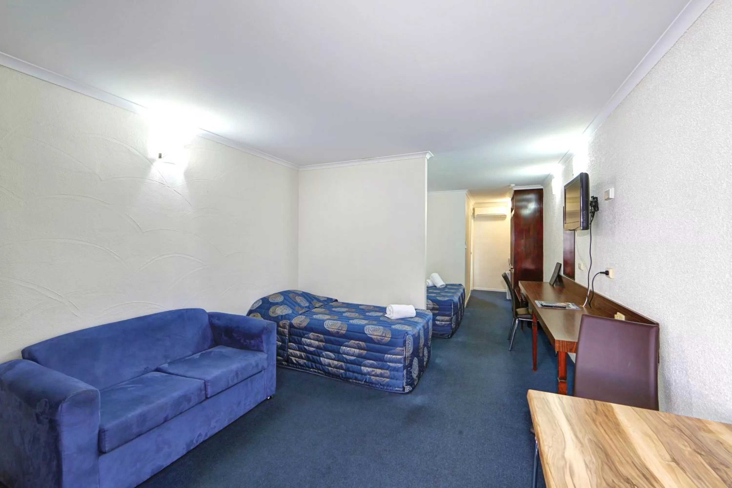 Bedroom in Alexandra Park Motor Inn