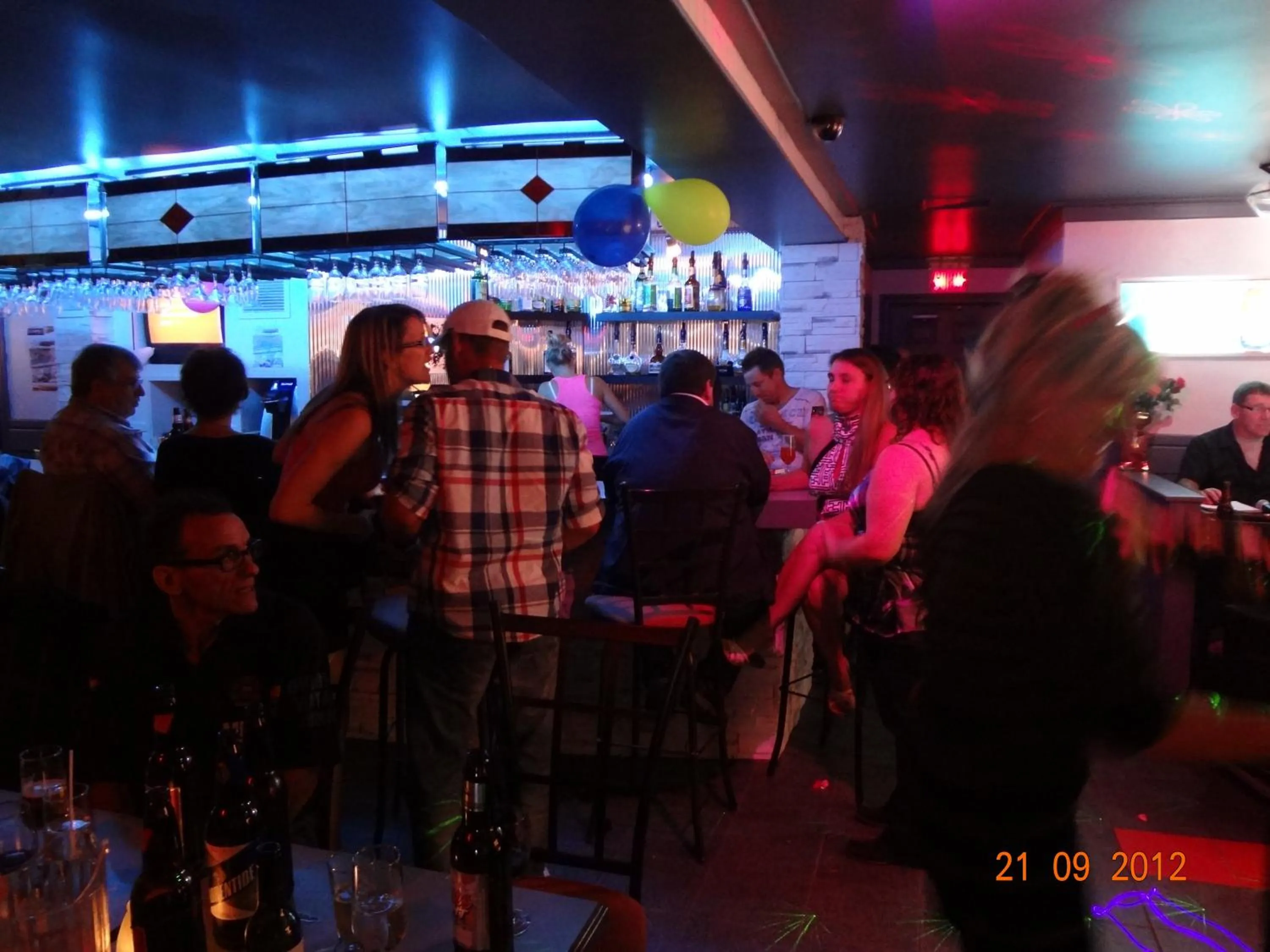 Karaoke in Hotel-Motel Drummond