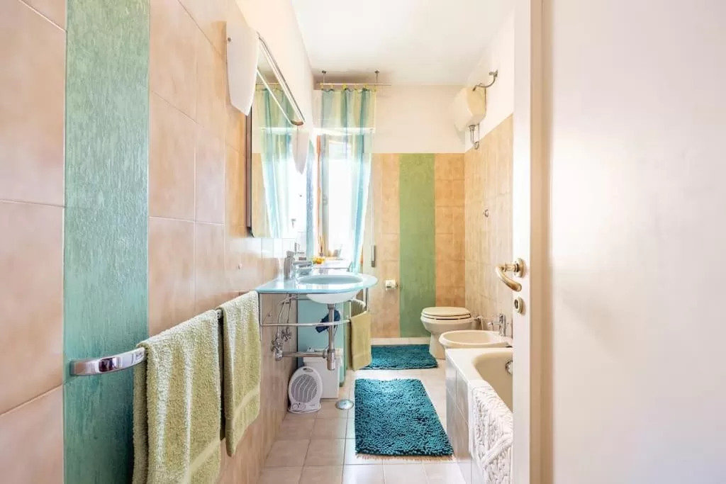 Bathroom in La casa dell'Adri B&B con camino