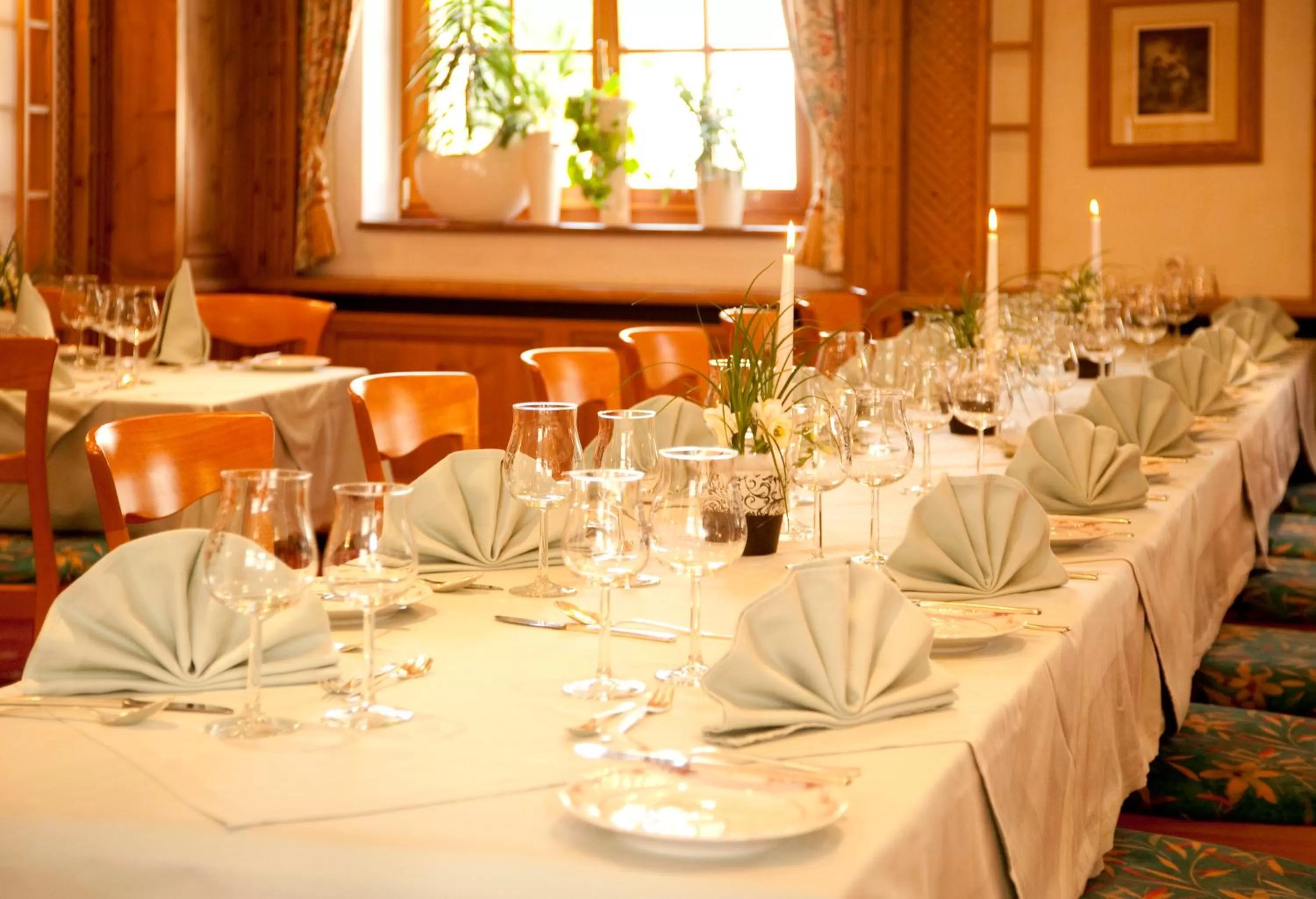 Restaurant/places to eat in Hotel Adler