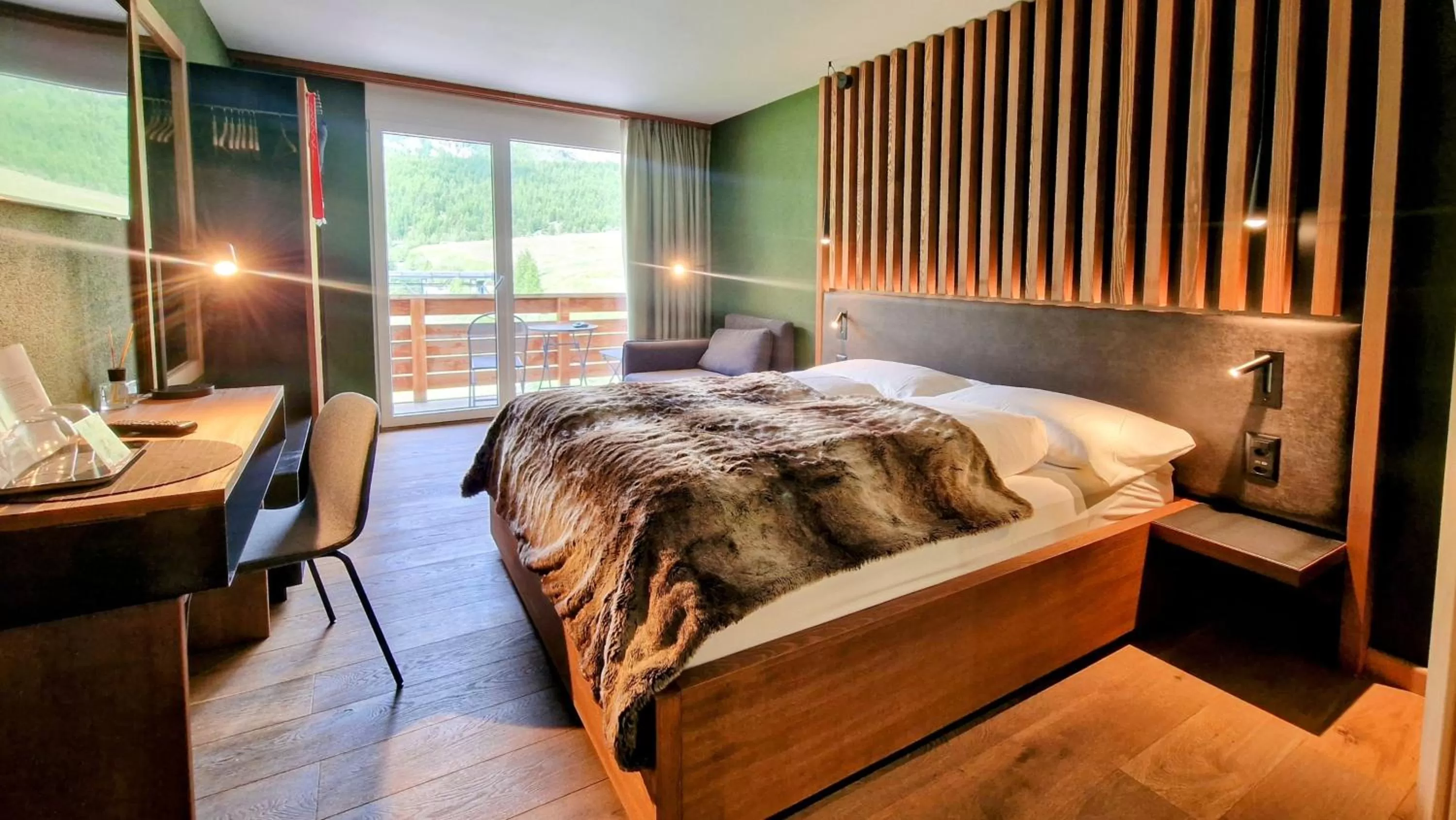 Bed in Amber Ski-in/out Hotel & Spa