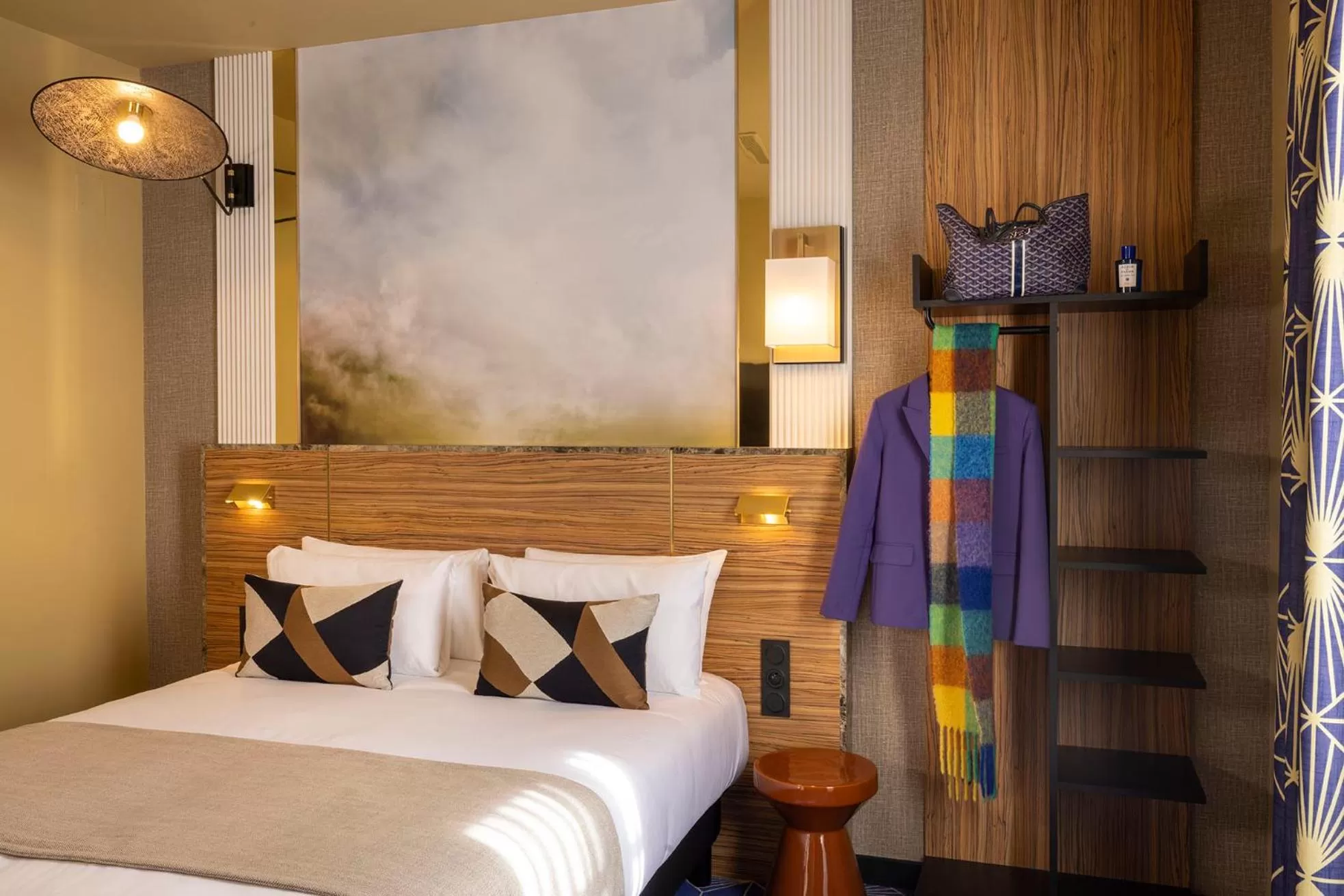 One-Bedroom Suite in Hotel Le Rocroy