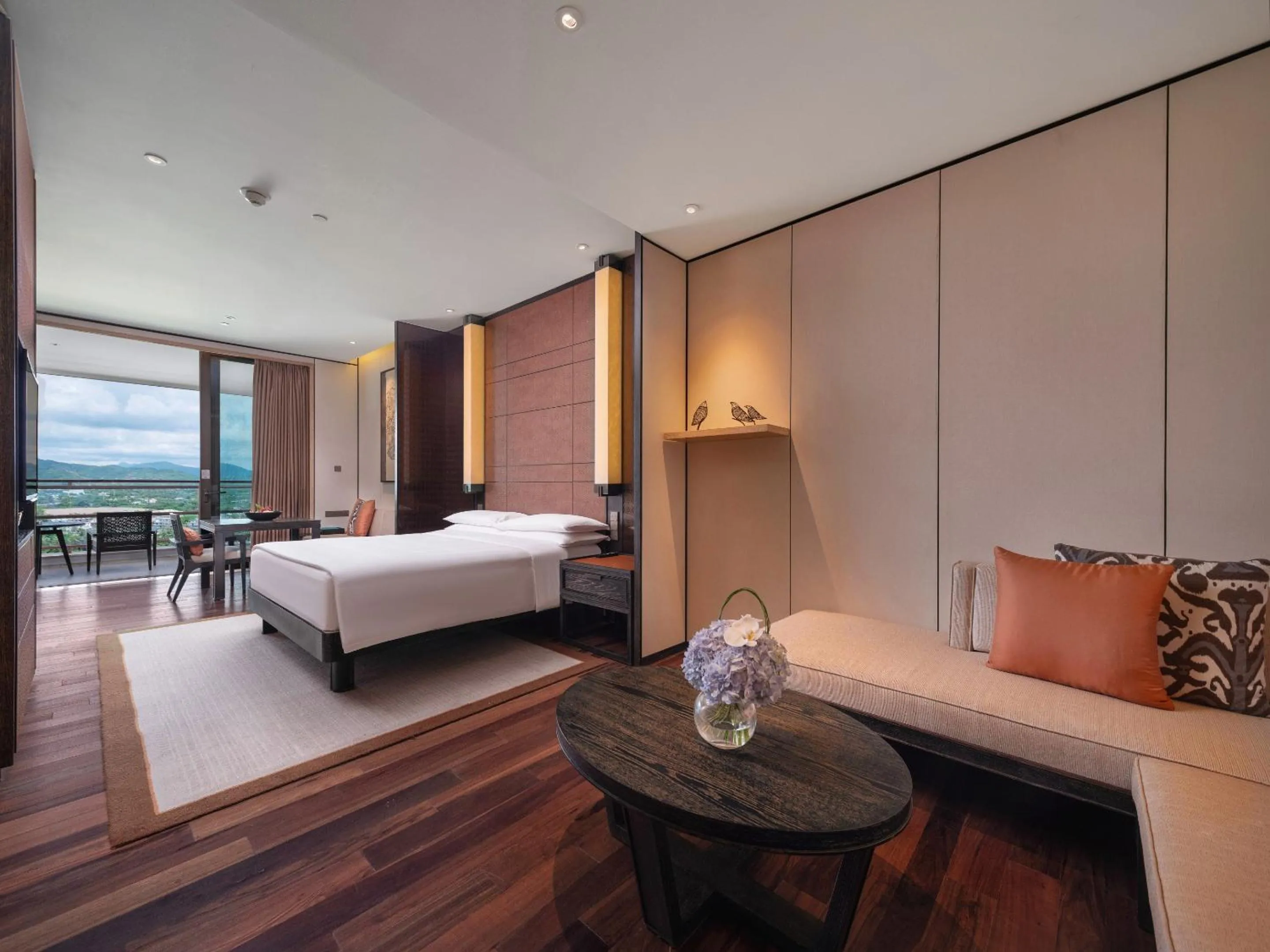 Balcony/Terrace, Bed in Grand Hyatt Sanya Haitang Bay Resort and Spa