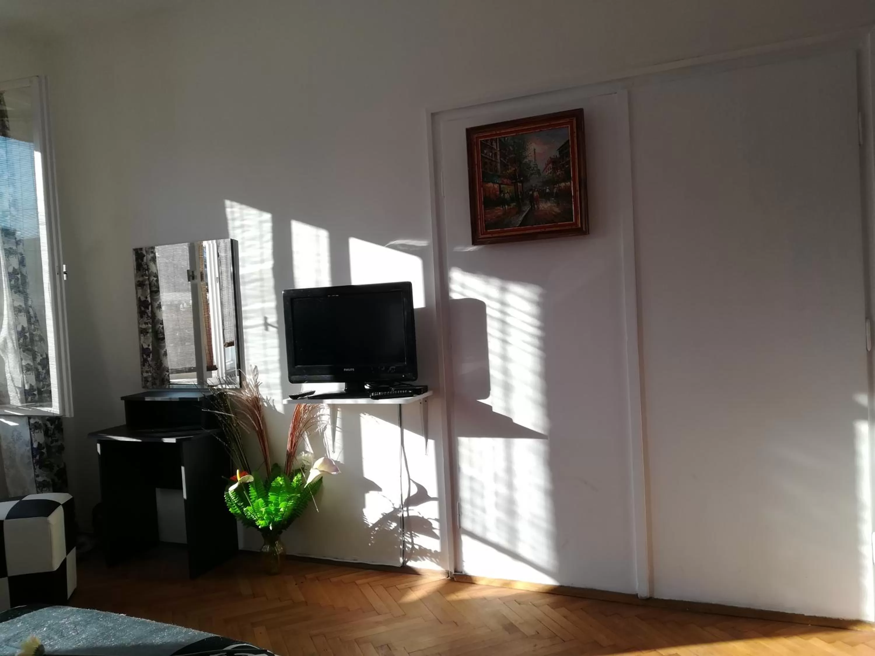 Photo of the whole room in Belle Stelle Sofia