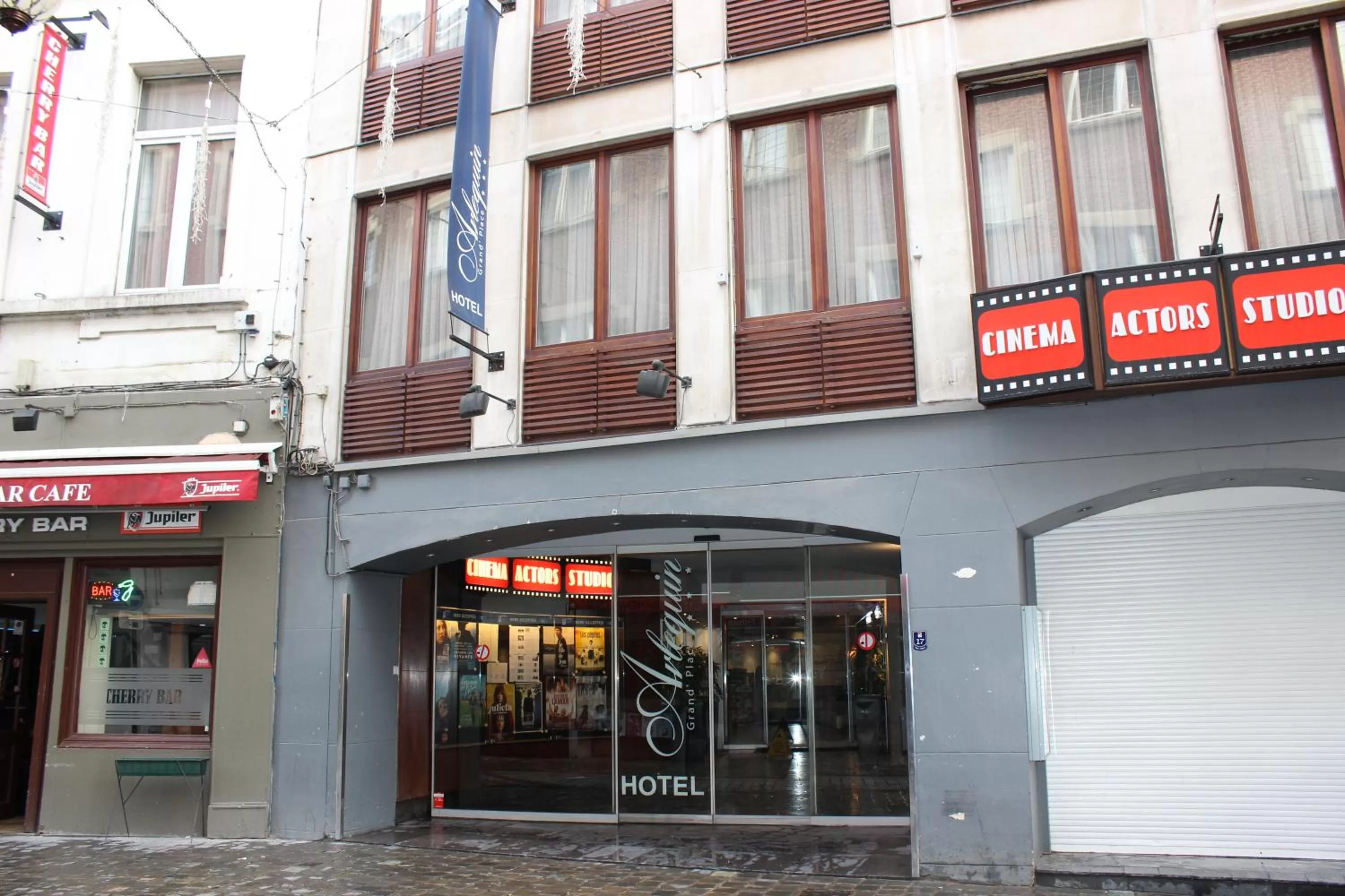 Property building in Hotel Floris Arlequin Grand-Place
