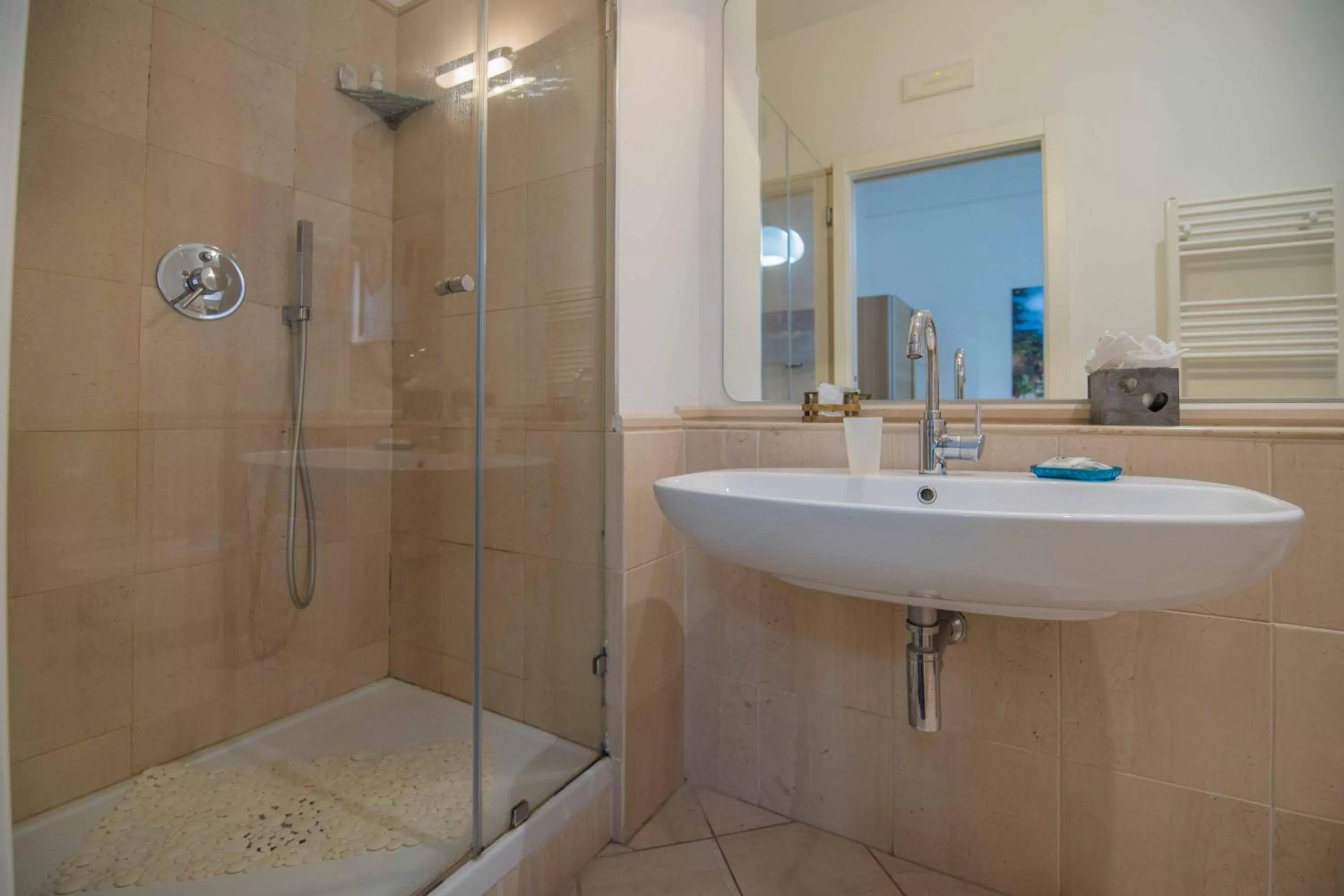 Shower in Bed&Breakfast Salerno