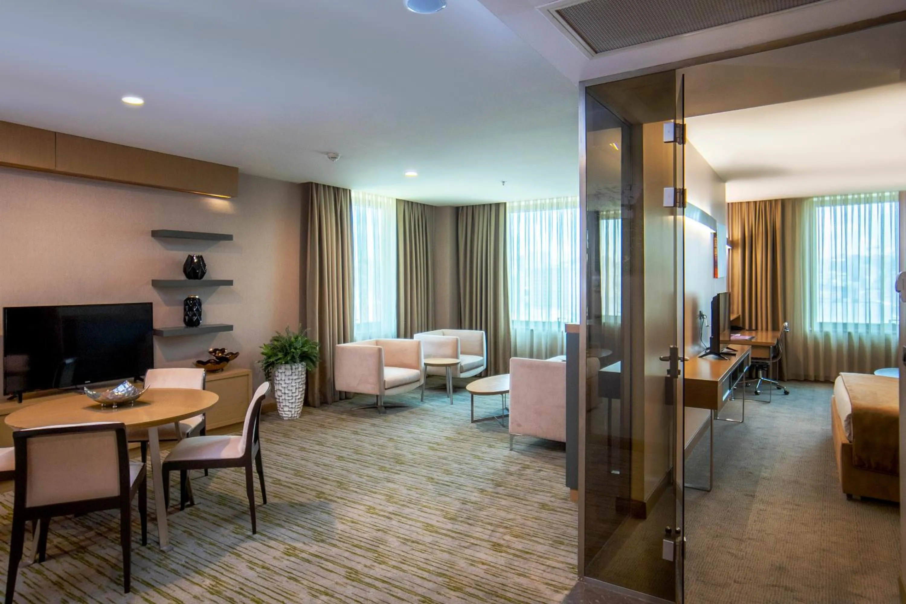 Living room in La Quinta by Wyndham Istanbul Gunesli