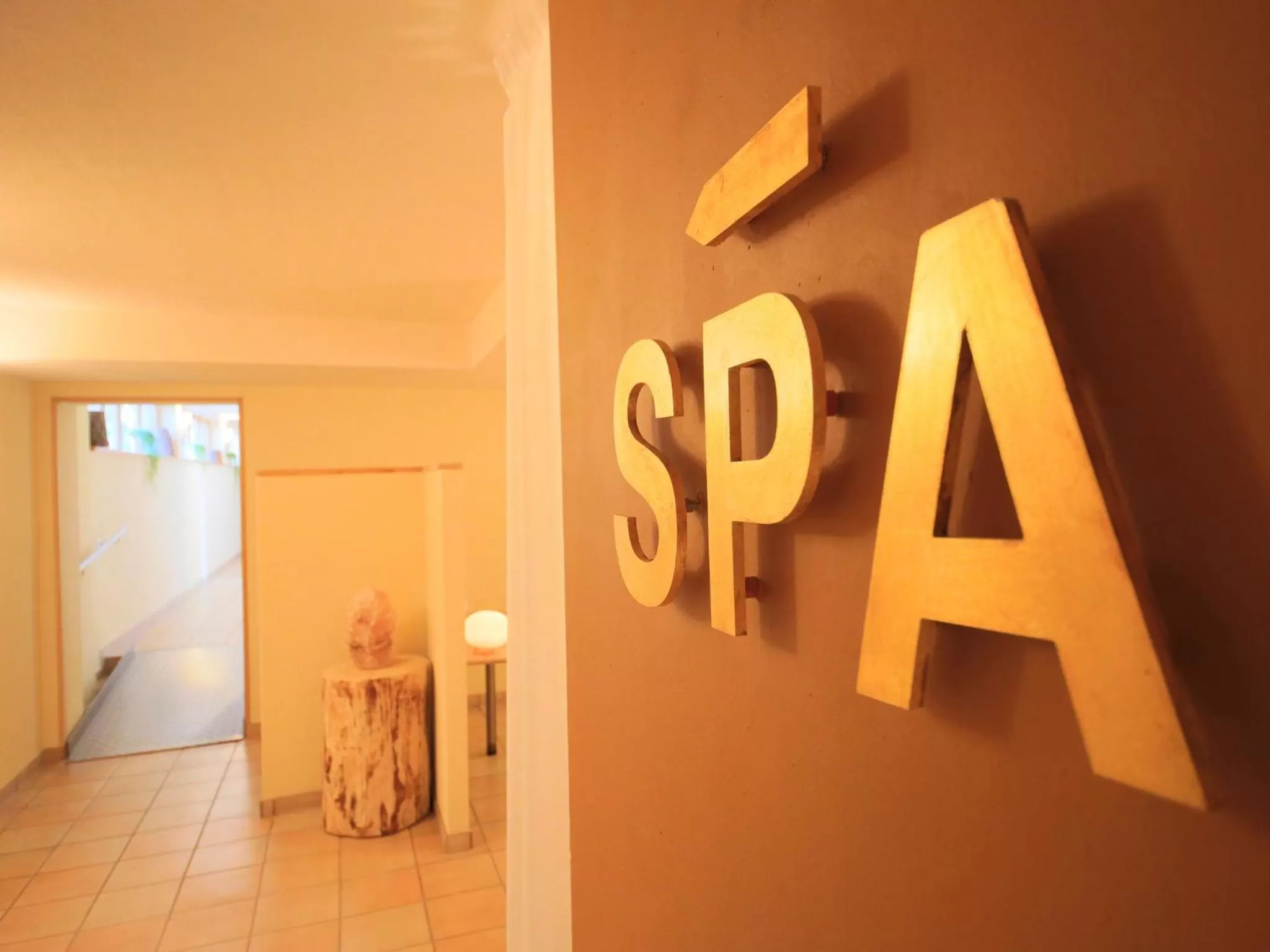 Spa and wellness centre/facilities in Bio Thermalhotel Falkenhof