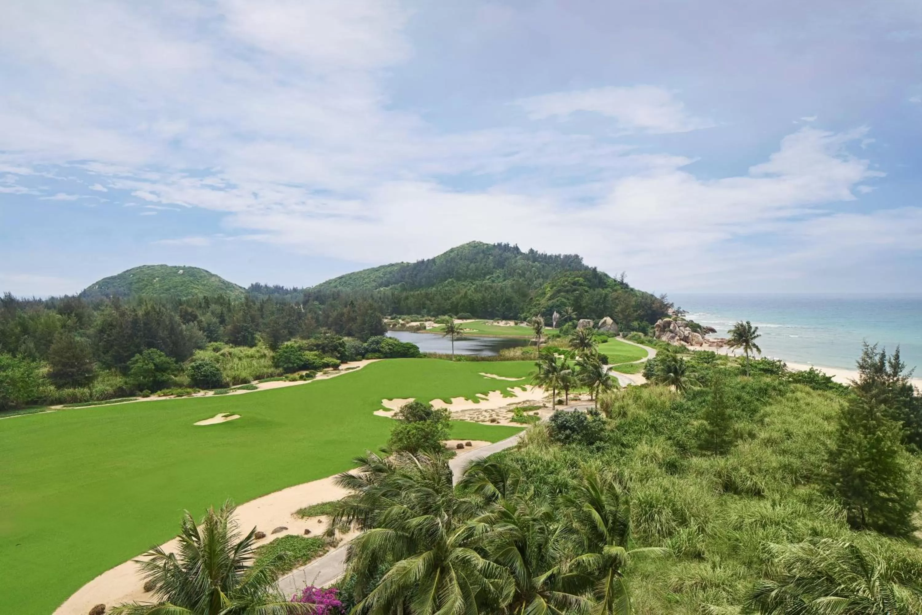 Photo of the whole room in Sheraton Shenzhou Peninsula Resort