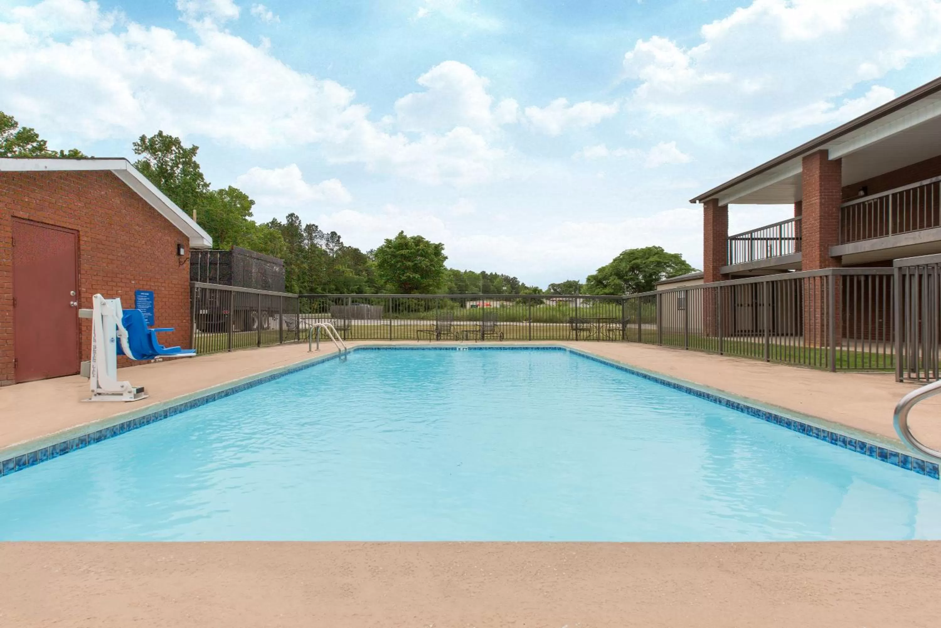 Days Inn by Wyndham Childersburg