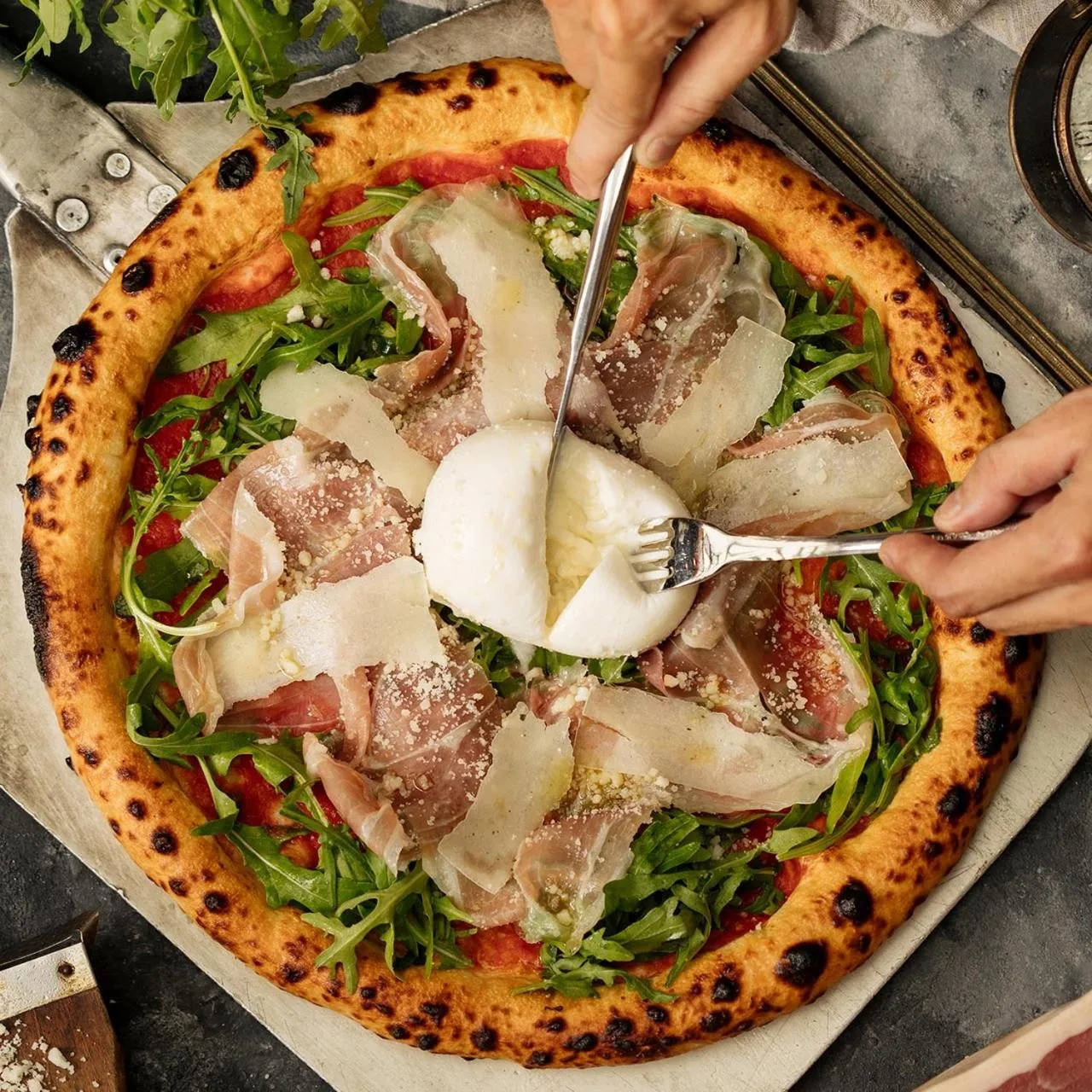 Restaurant/places to eat in The Reverie Saigon Residential Suites