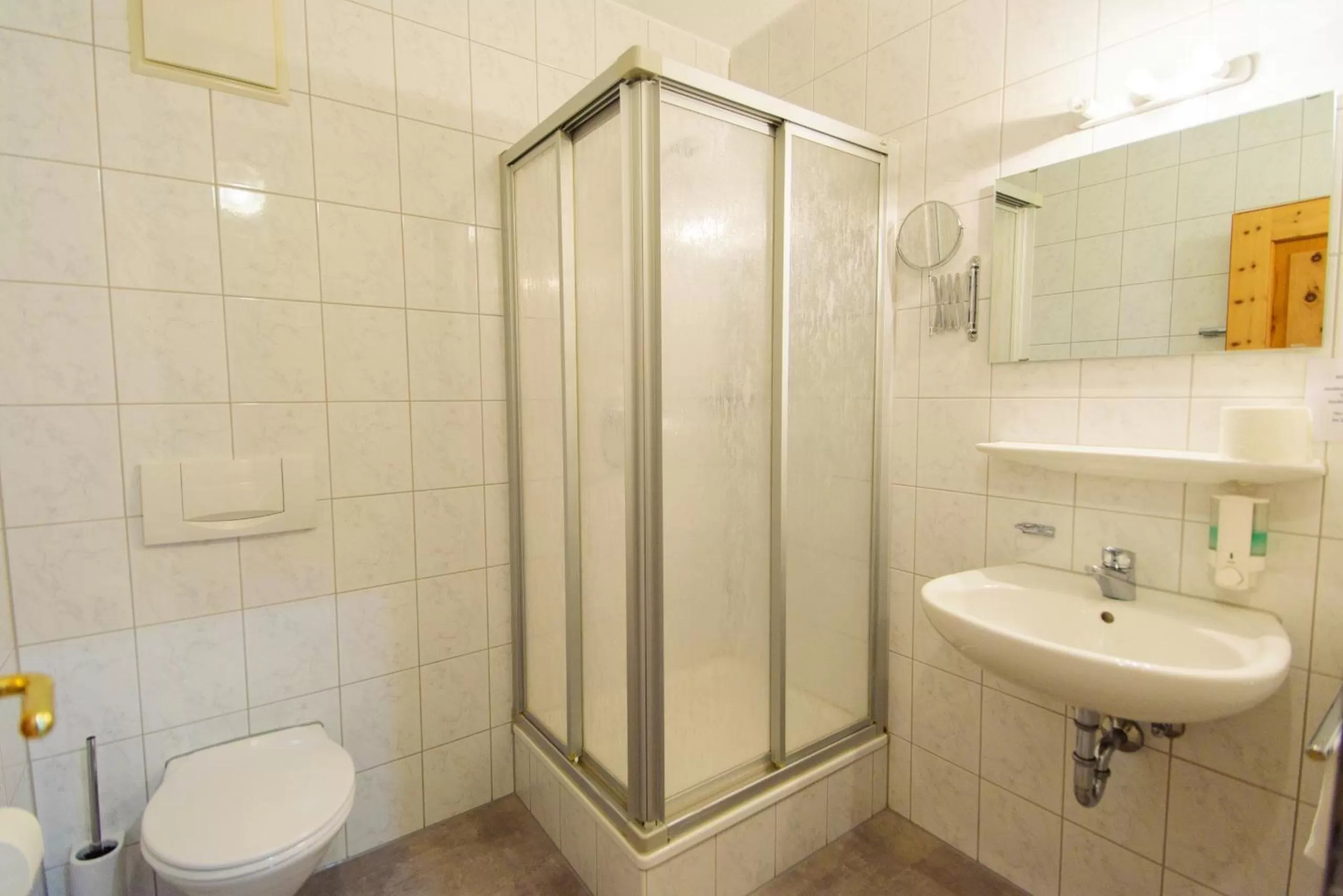 Bathroom in Hotel Bohn