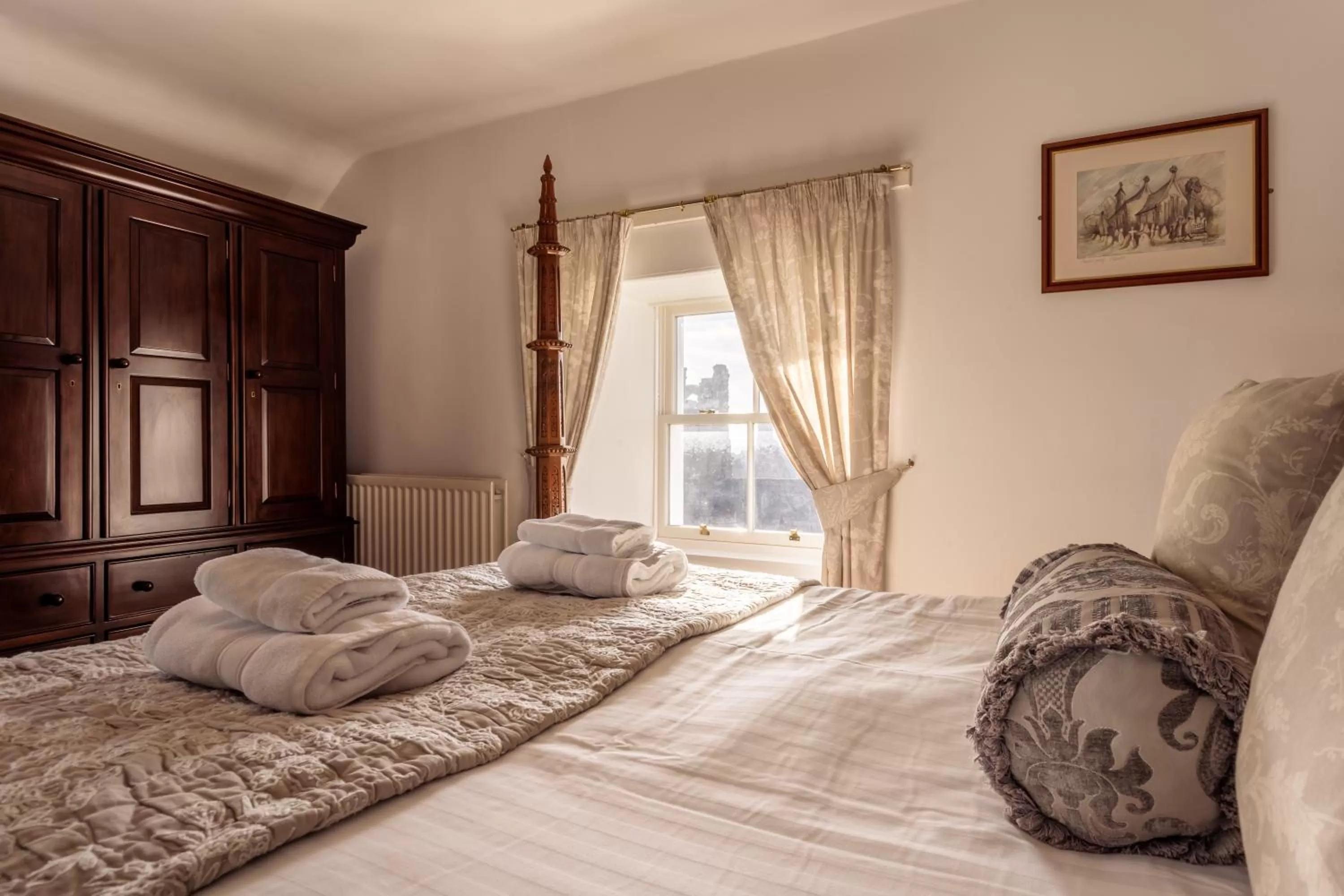 Bed in Manor House Hotel Holy Island