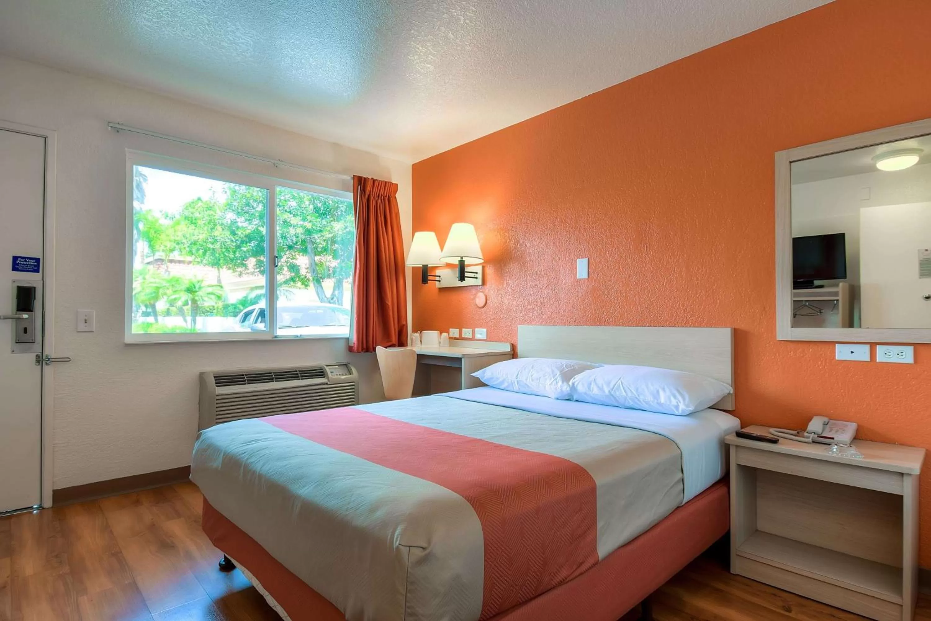 Other, Bed in Motel 6-Westminster, CA - South - Long Beach Area