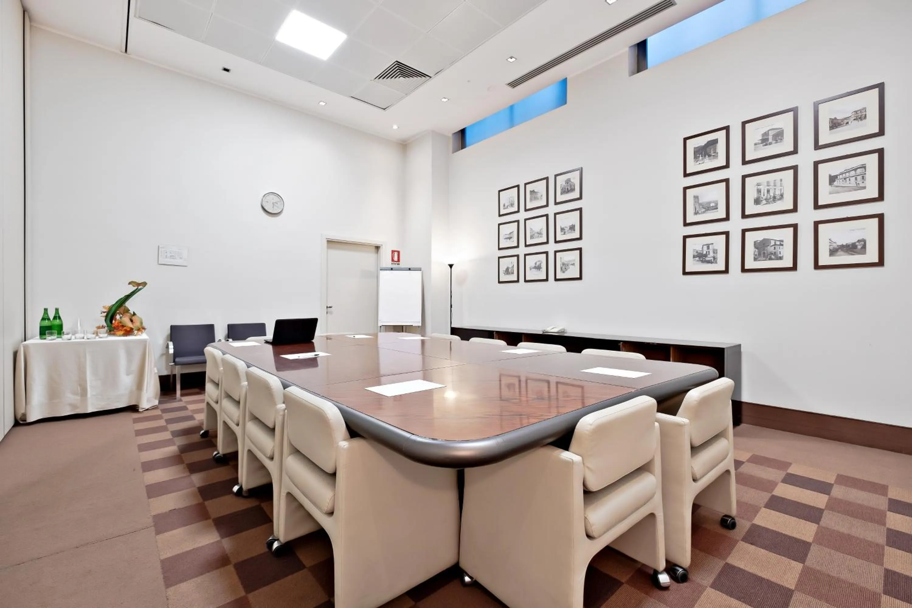 Meeting/conference room in Italiana Hotels Cosenza