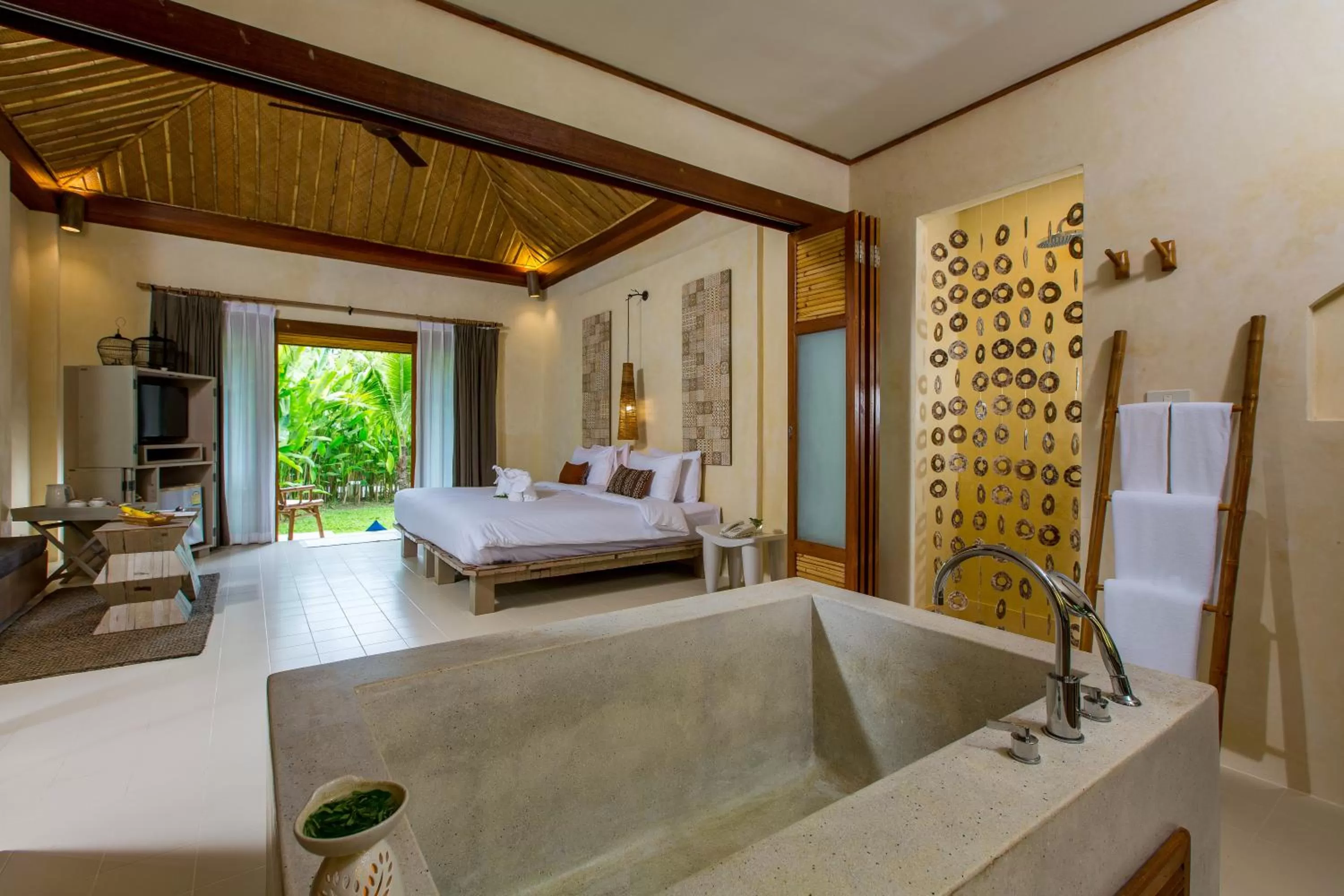 Shower, Bed in Bangsak Village - Adults Only - SHA Extra Plus