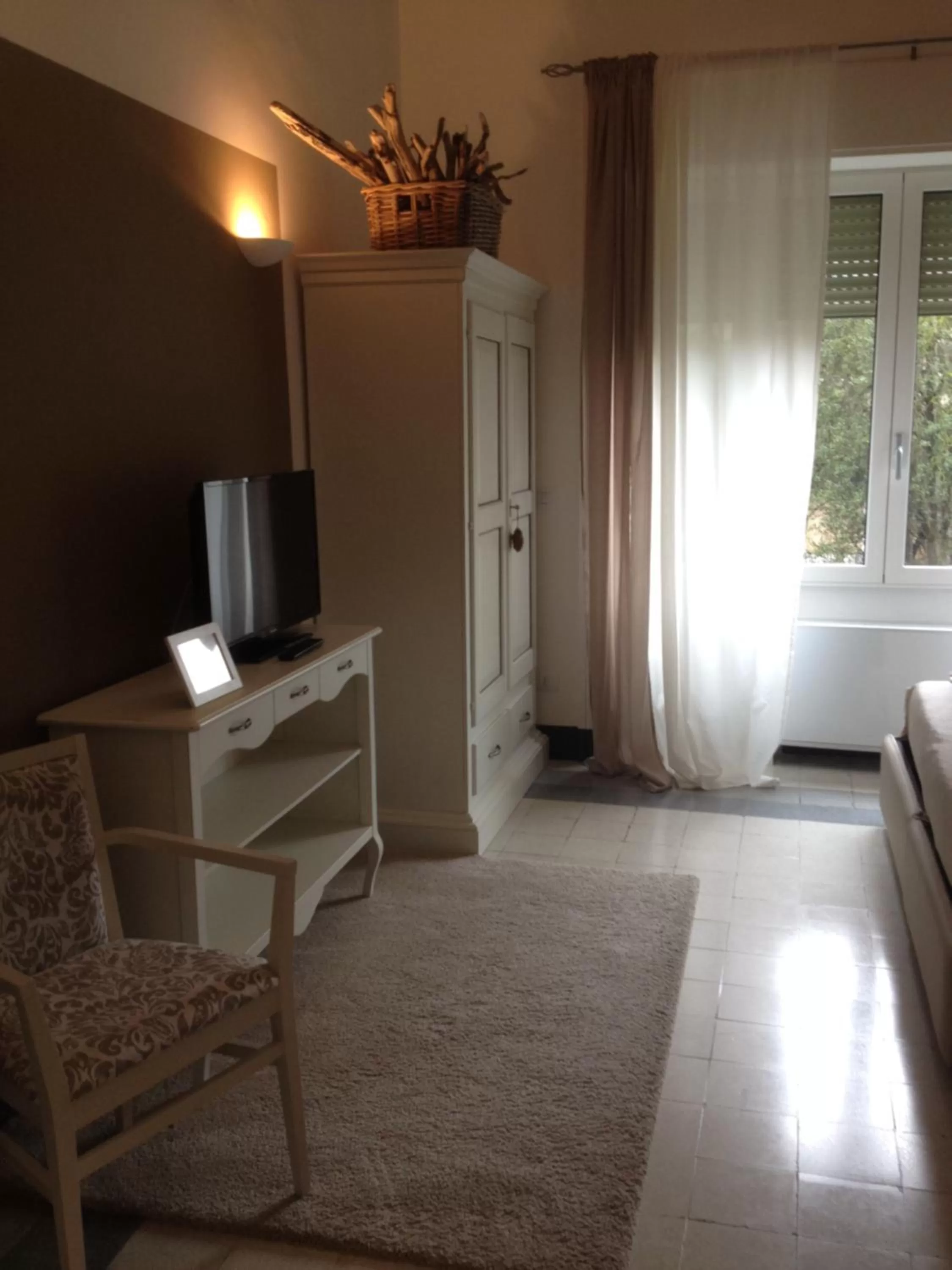 Time of day in Palazzo Bignami