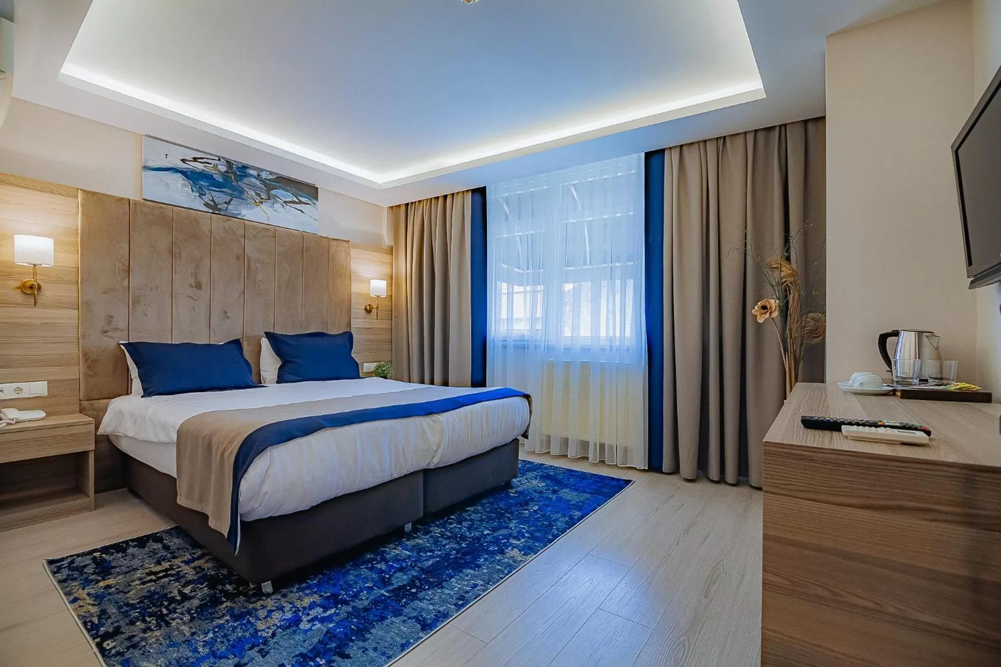 Photo of the whole room, Bed in The Milltown Hotel