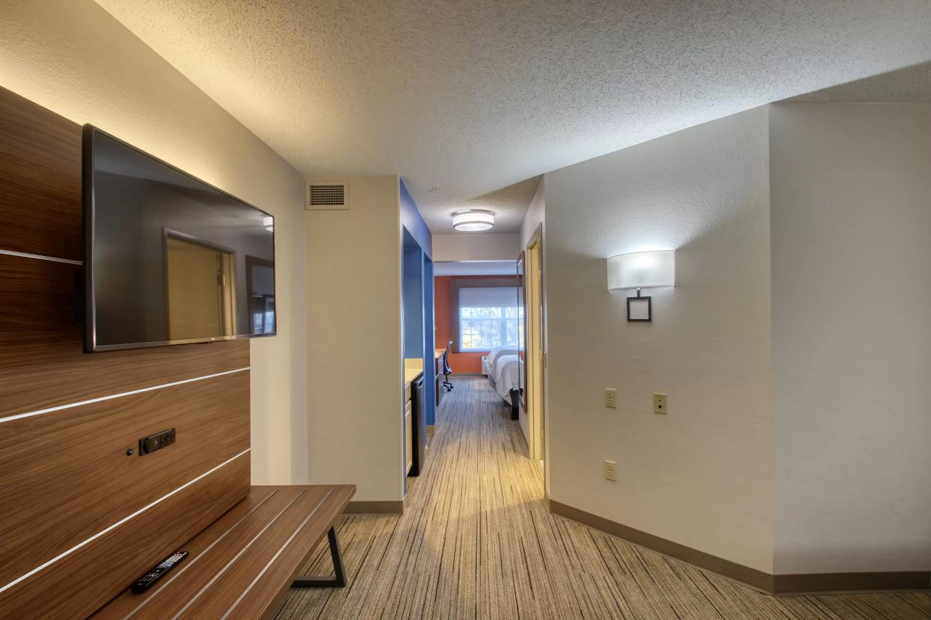 Photo of the whole room, Bed in Holiday Inn Express Hotel & Suites Oshkosh - State Route 41 by IHG