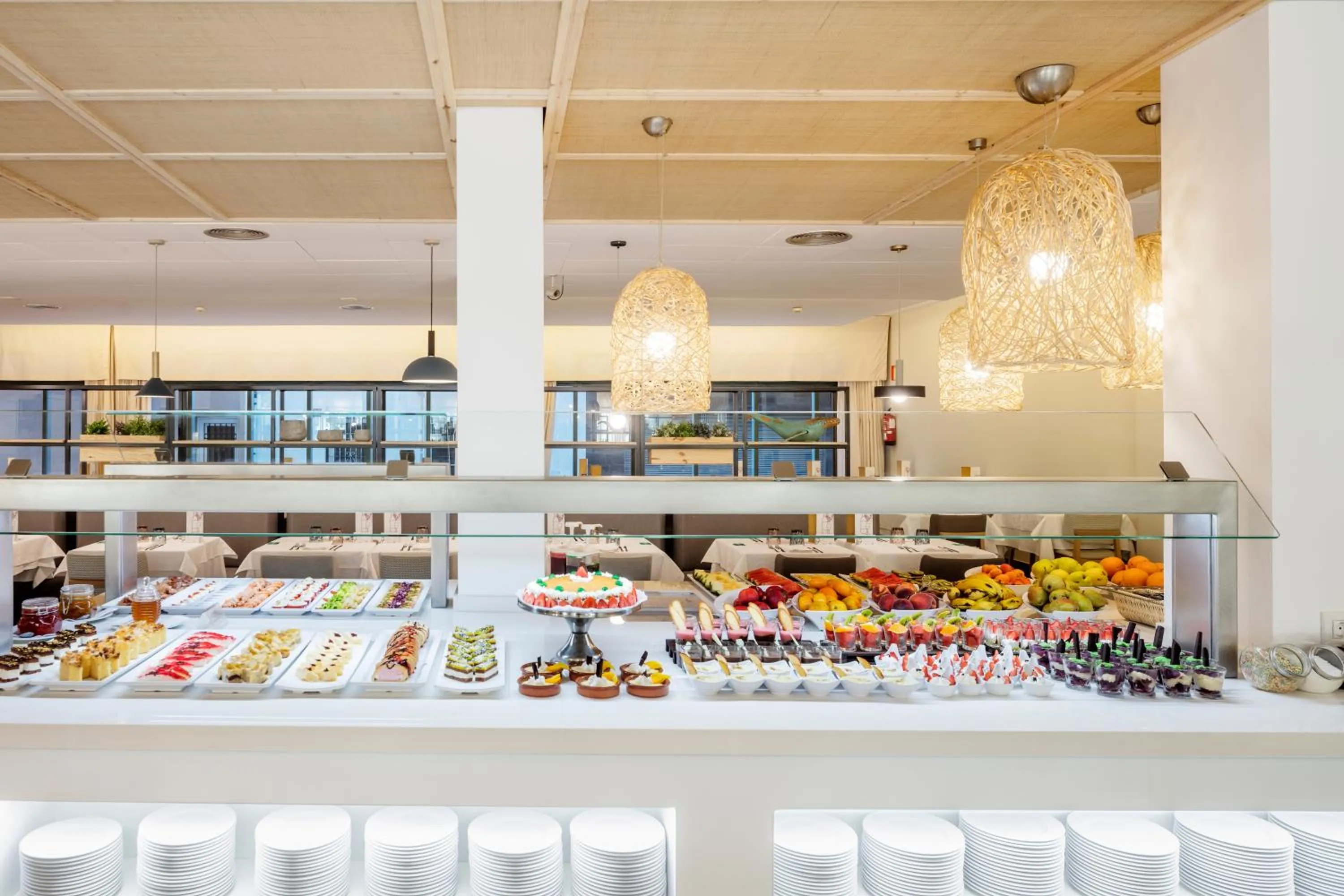 Food in AQUA Hotel Bertran Park