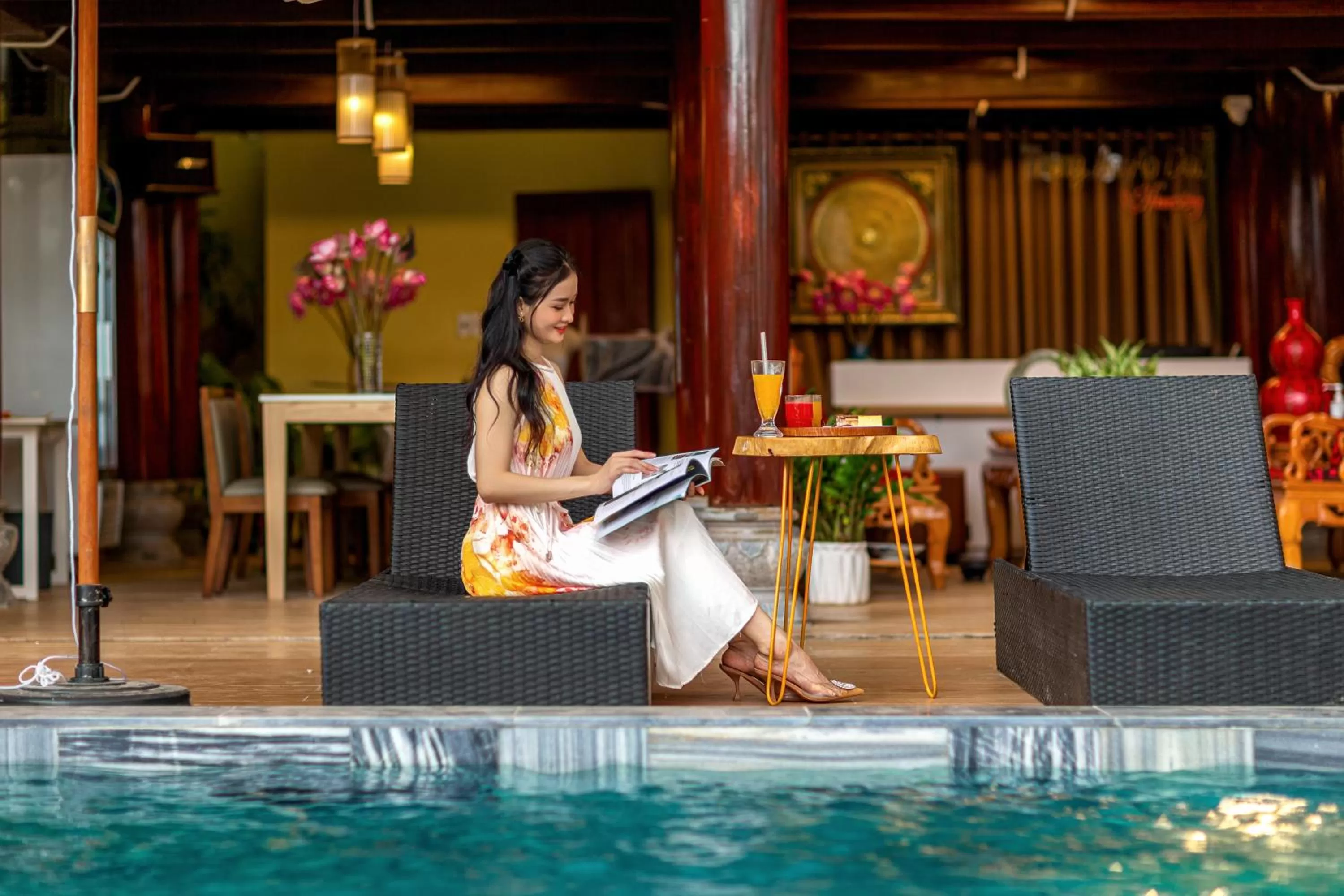 People in Trang An Ao Dai Homestay