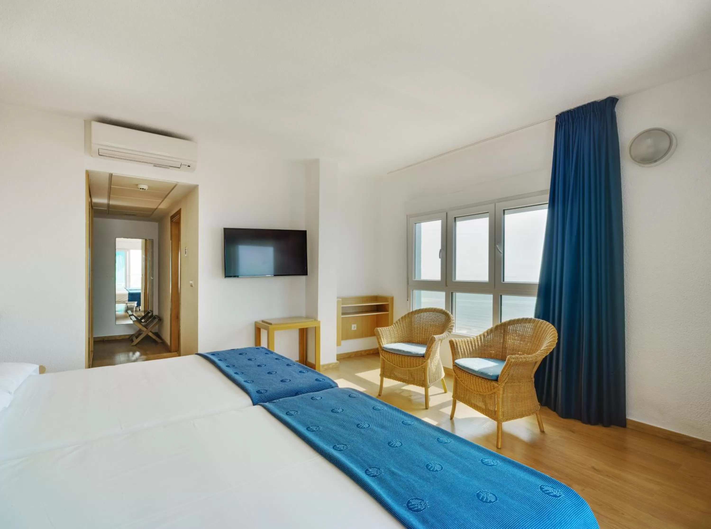 Photo of the whole room, Bed in Hotel Playas de Guardamar