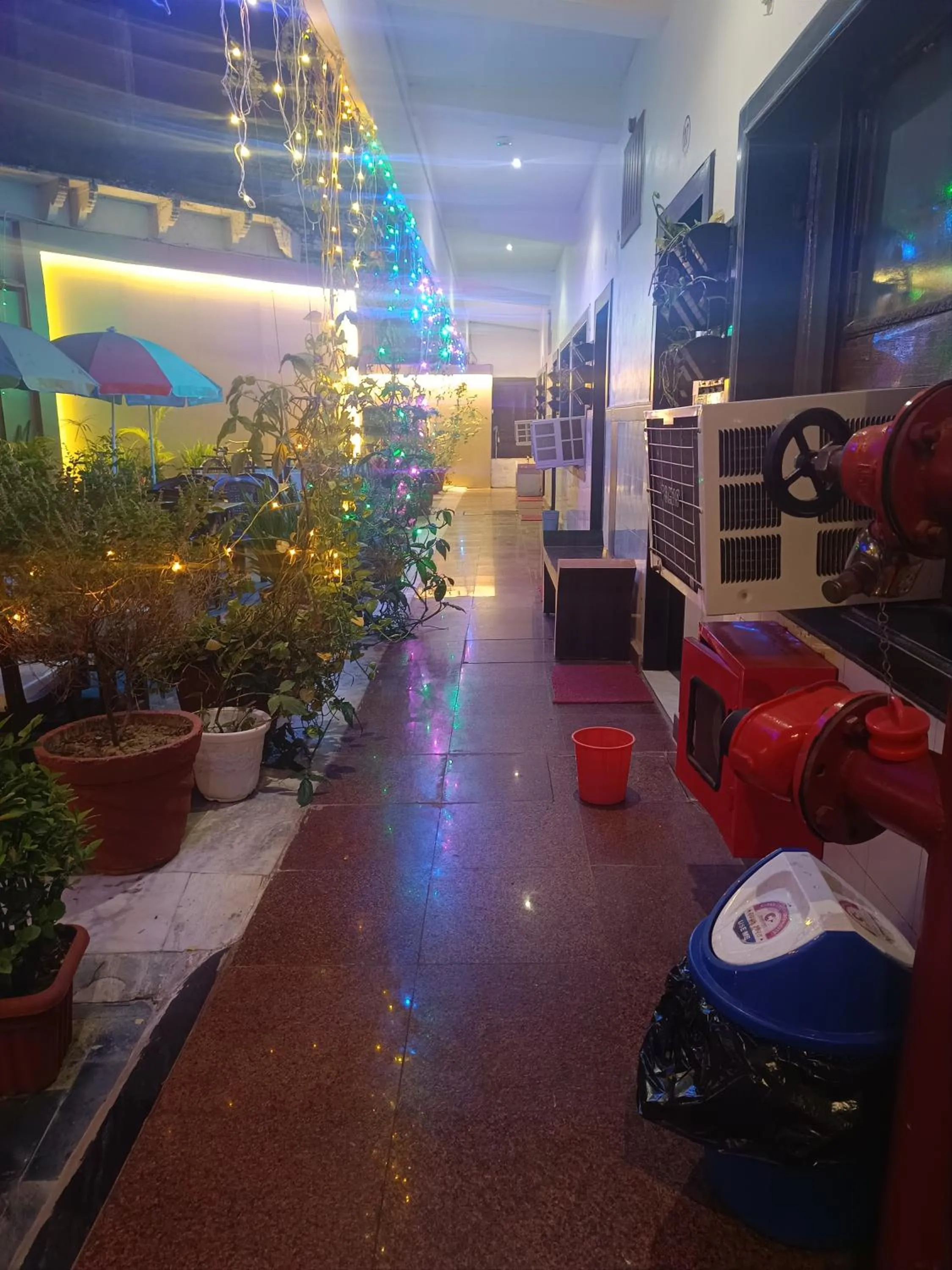 Property building in Hotel Sidhartha Walking Distance From TajMahal