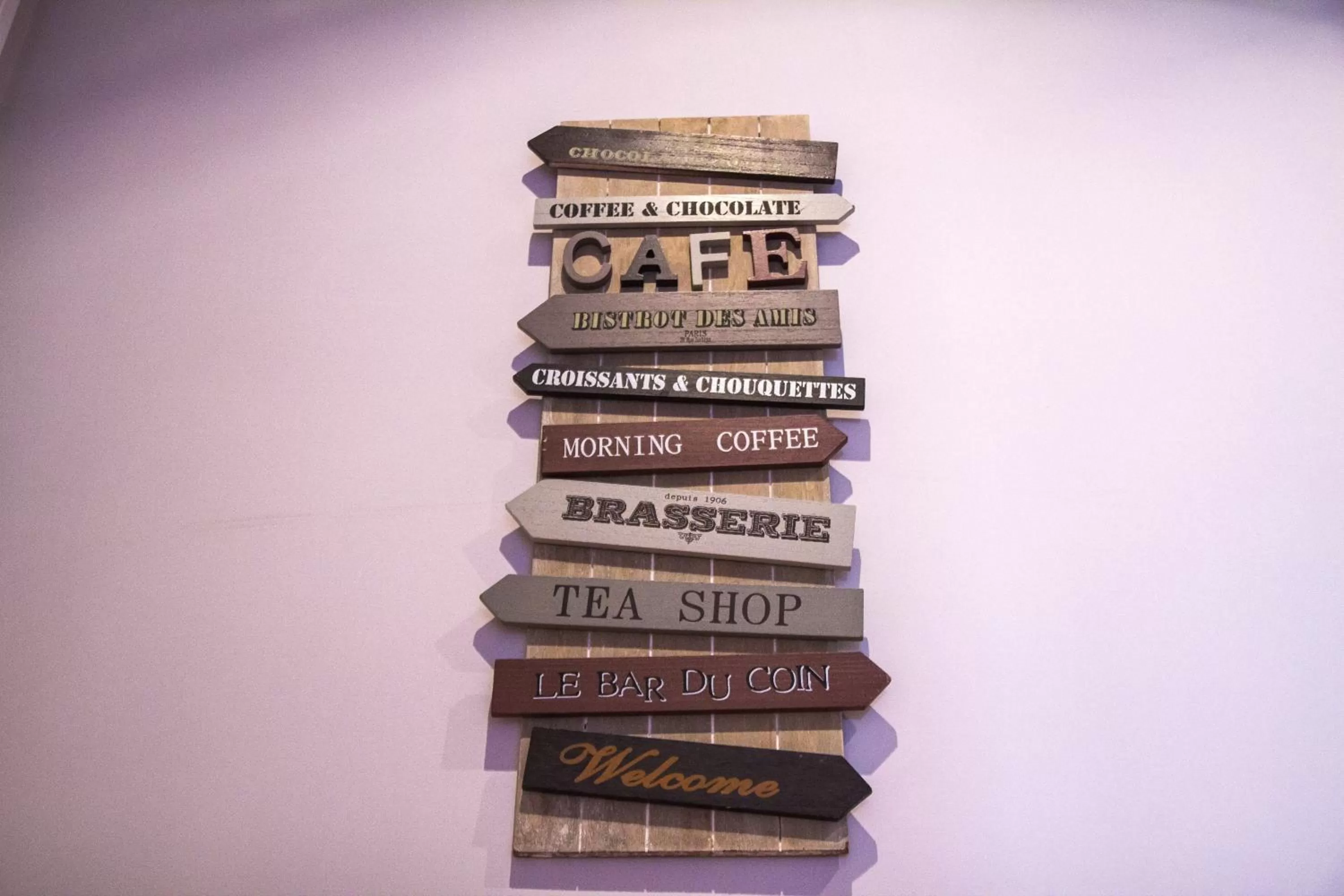 Game Room in Sesto Suites Central