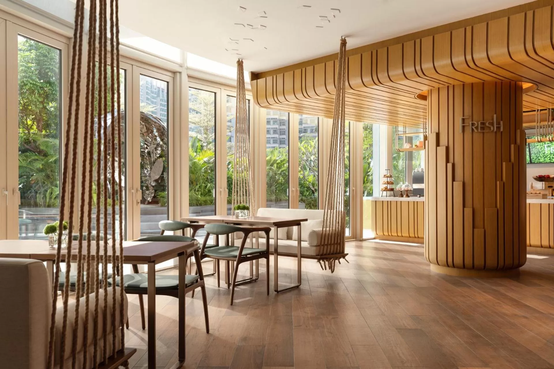 Restaurant/places to eat in The Silveri Hotel Hong Kong - MGallery Collection