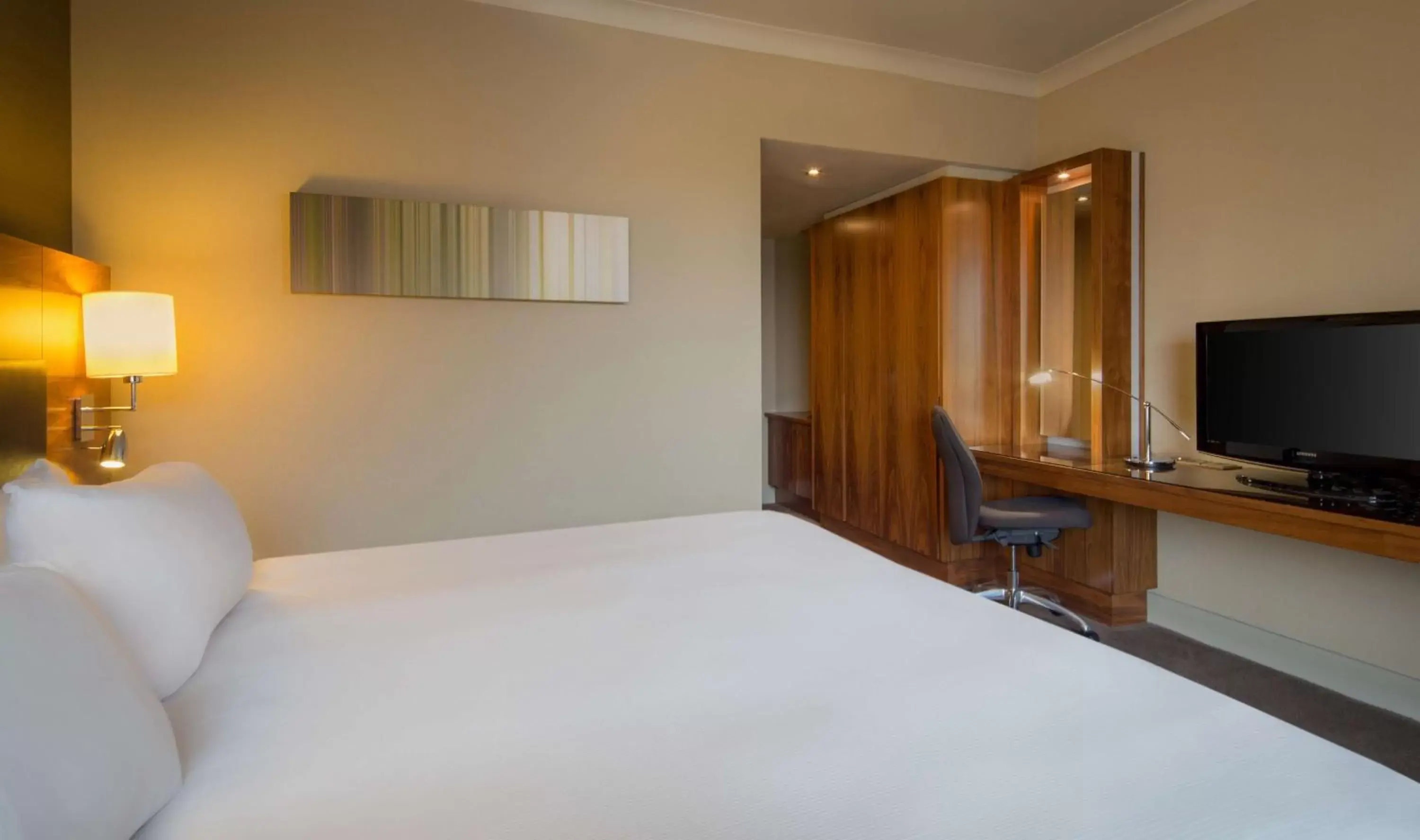 King Guest Room in Hilton Liverpool City Centre King Guest Room in Hilton Liverpool City Centre