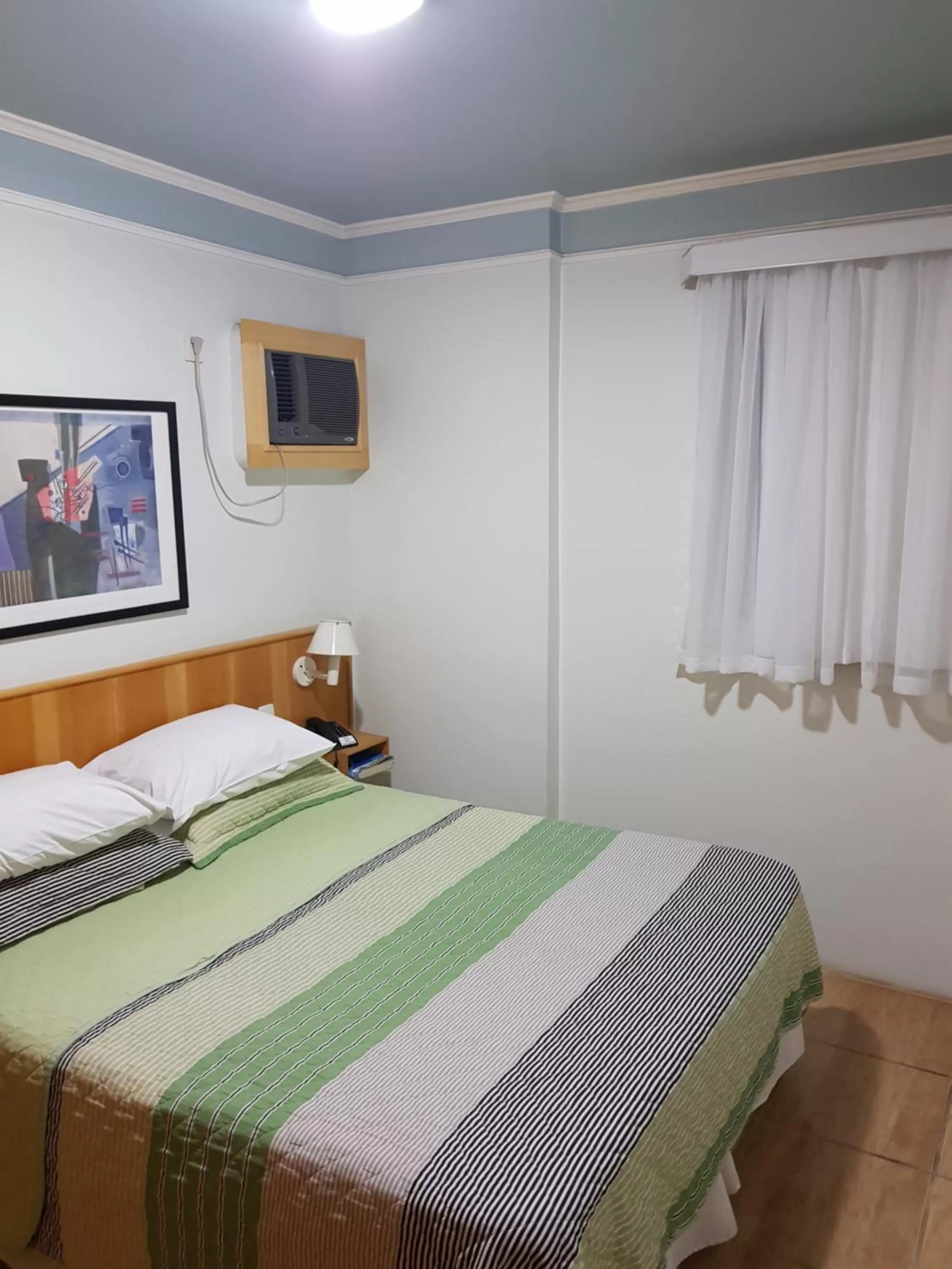 Bed in Flat Saint Paul Residence