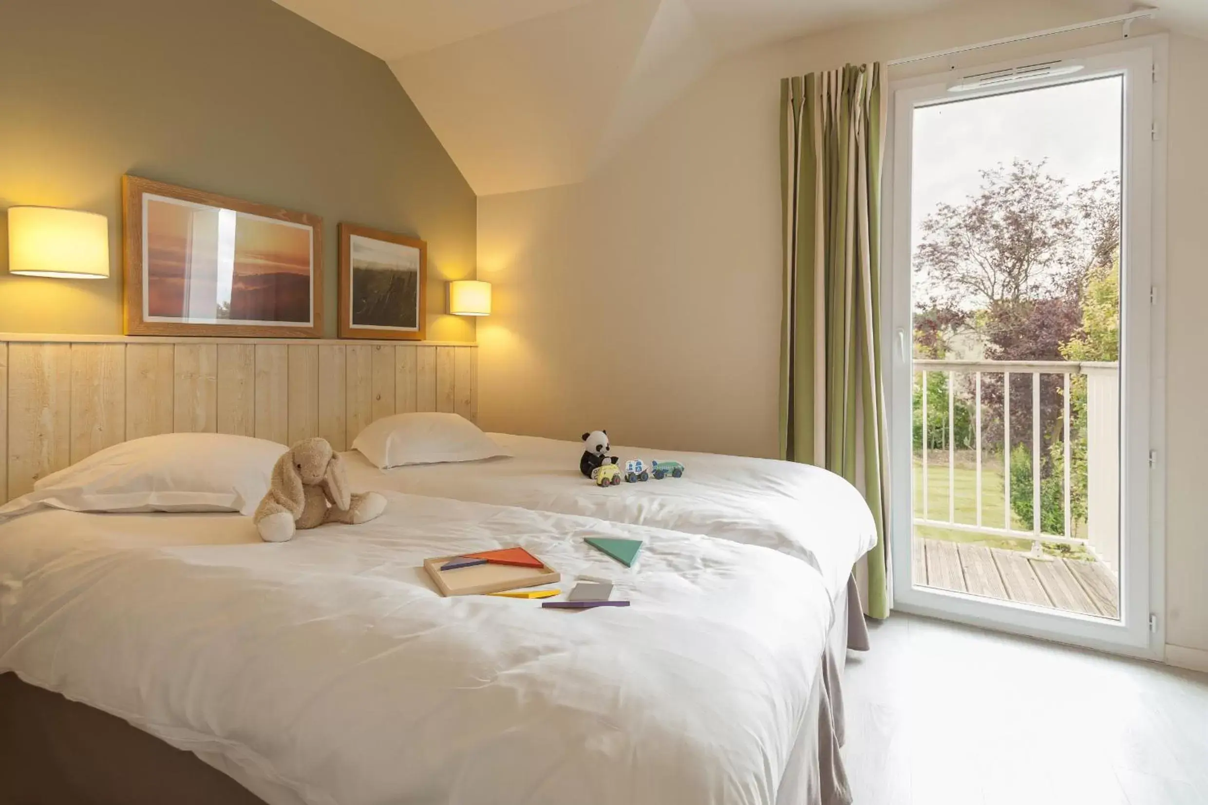 One-Bedroom Duplex or Single-Story House with Terrace (5 People) in Village Pierre & Vacances Normandy Garden One-Bedroom Duplex or Single-Story House with Terrace (5 People) in Village Pierre & Vacances Normandy Garden