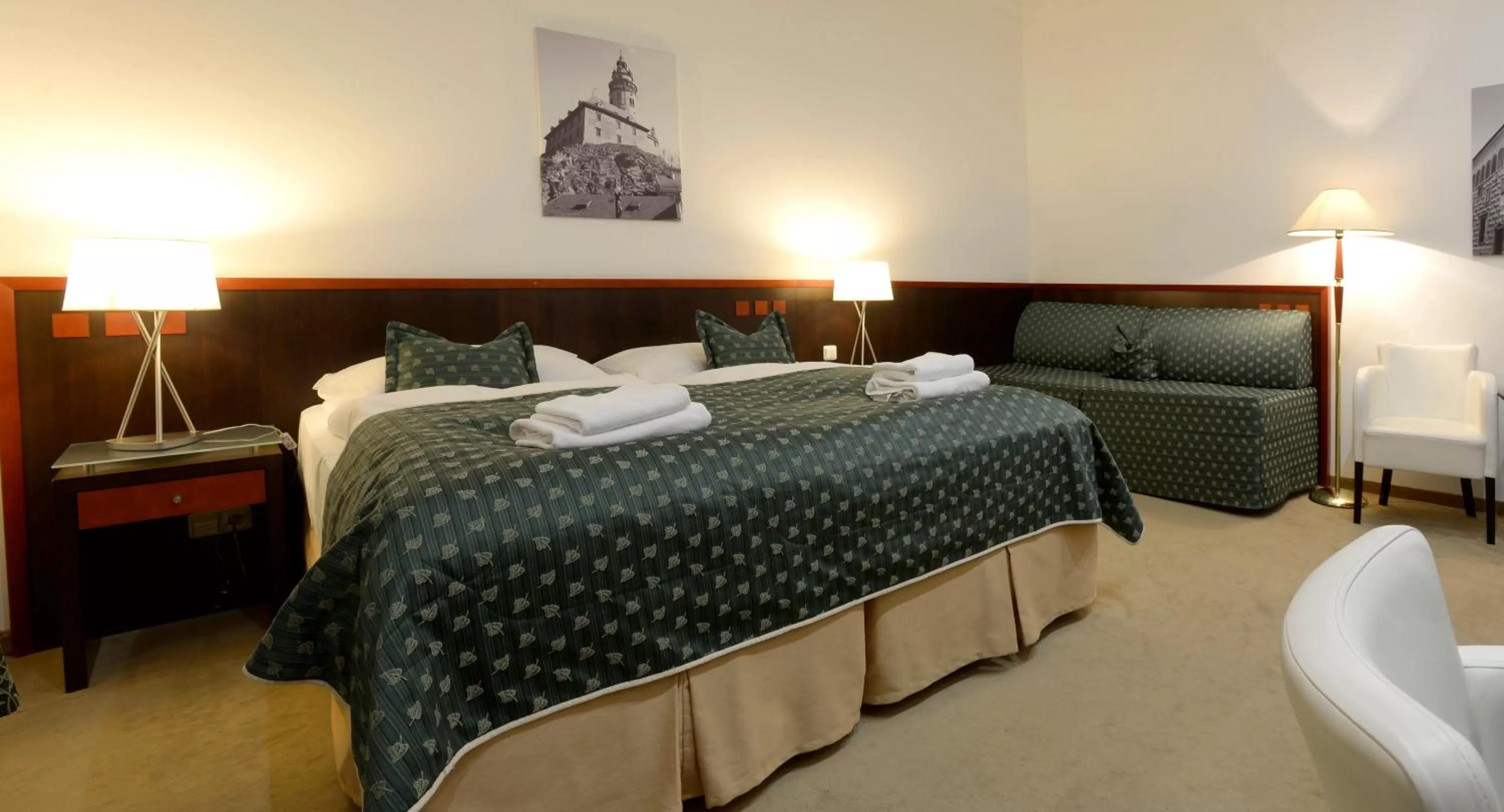 Bedroom, Bed in Hotel Grand