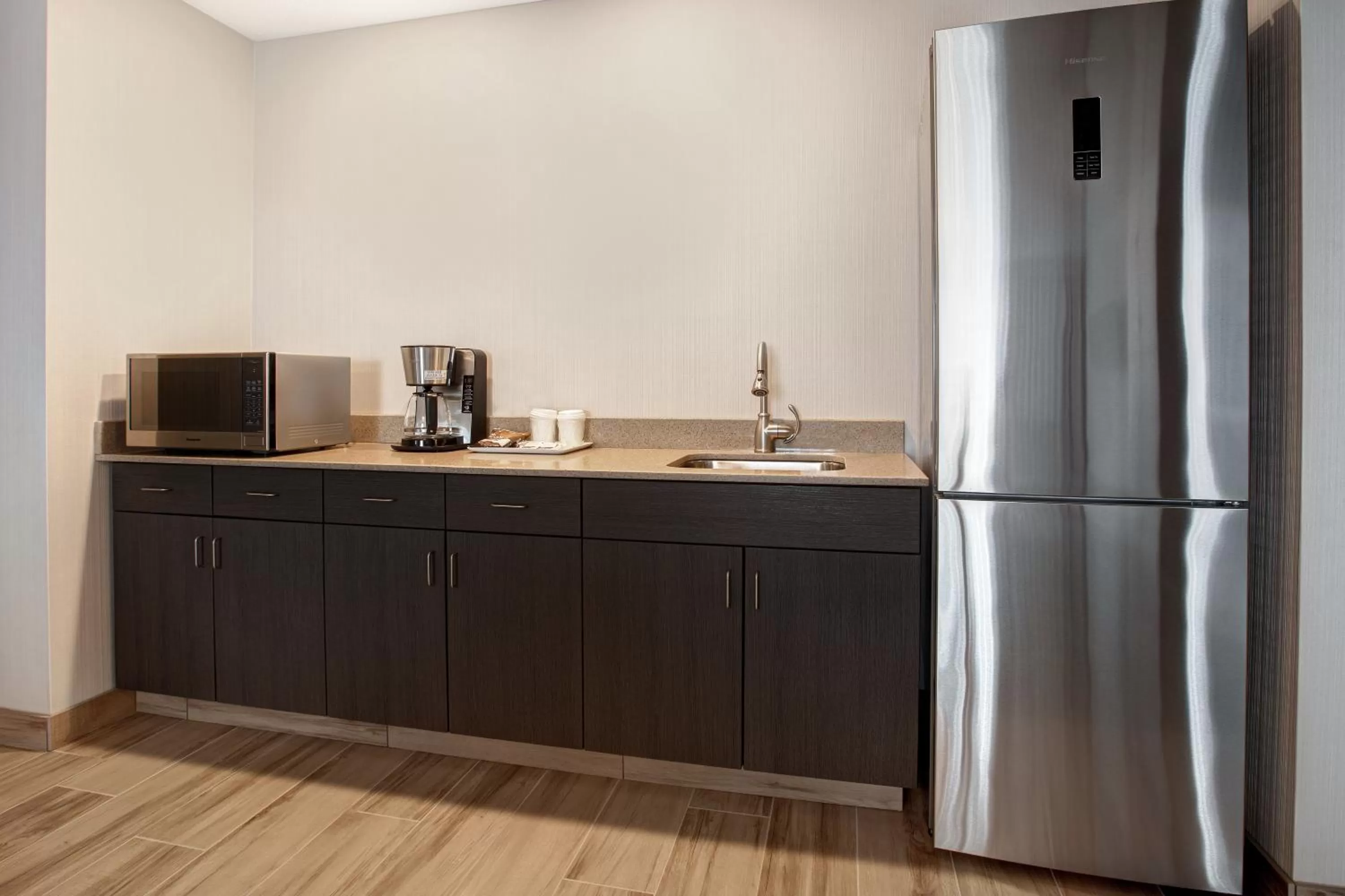 Ramada by Wyndham St Paul AB