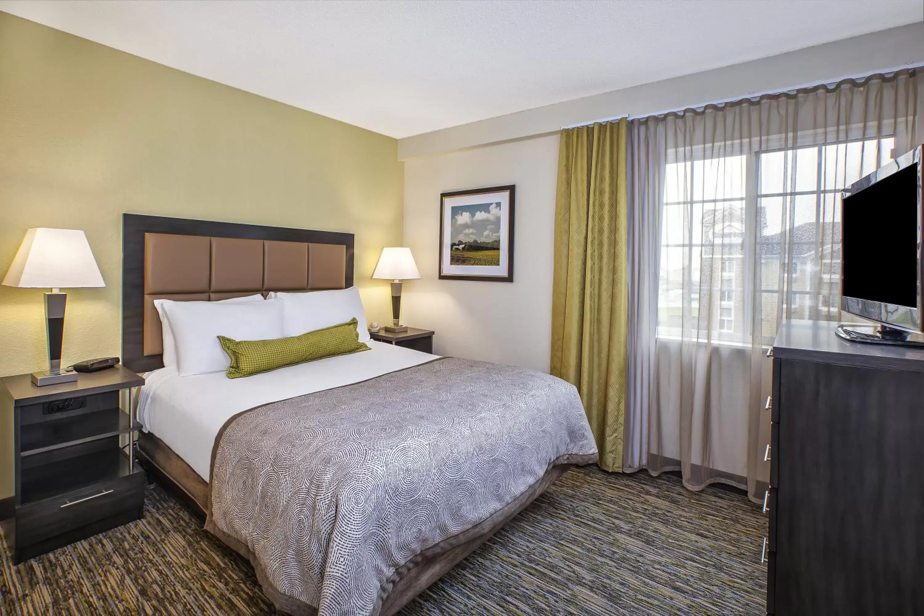 Queen Studio in Candlewood Suites Indianapolis Northeast by IHG Queen Studio in Candlewood Suites Indianapolis Northeast by IHG