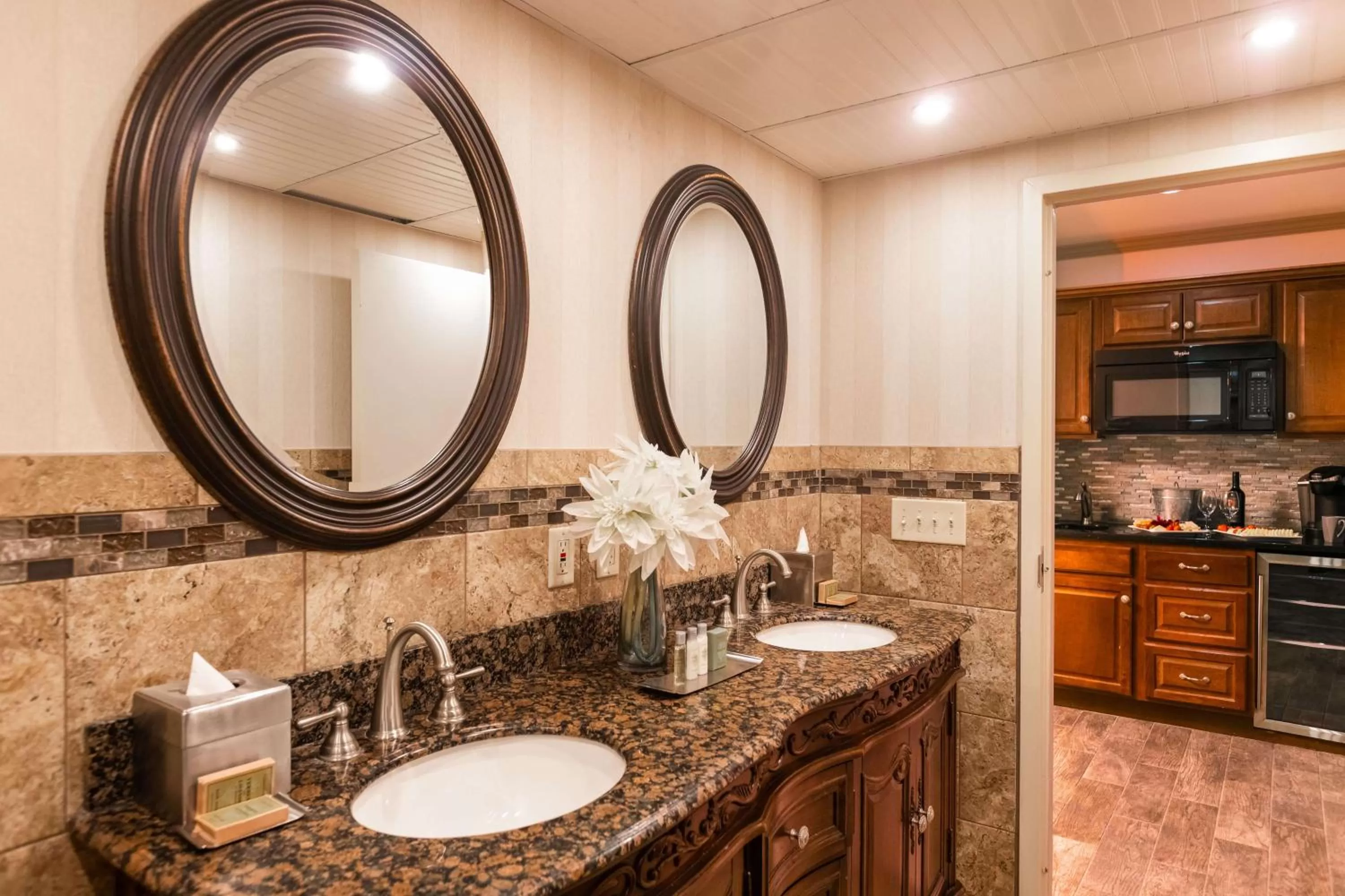 Bathroom in Inn at the Colonnade Baltimore - A DoubleTree by Hilton Hotel