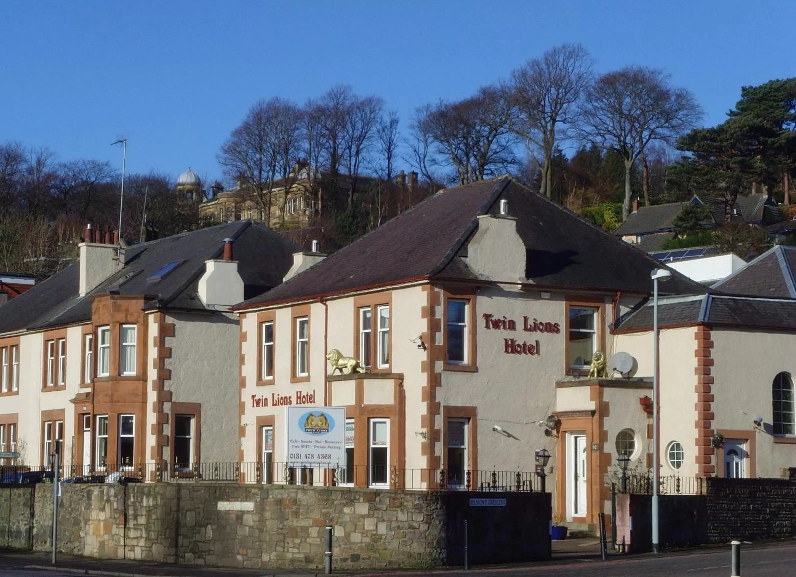 Facade/entrance in Twin Lions Hotel