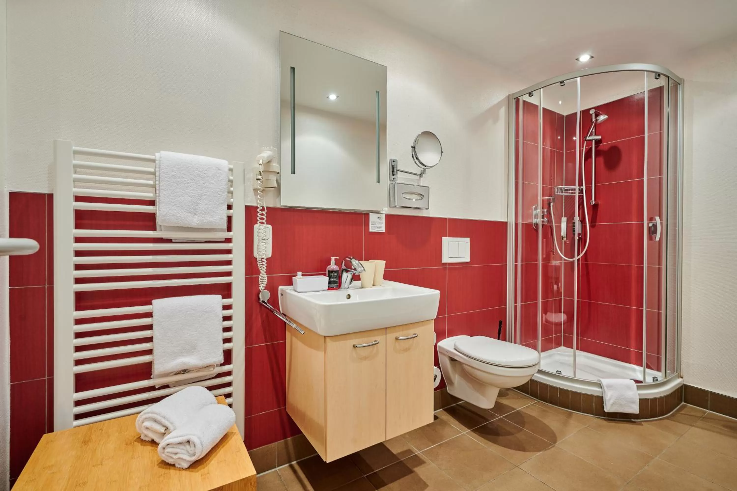 Bathroom in Genusshotel Wenisch