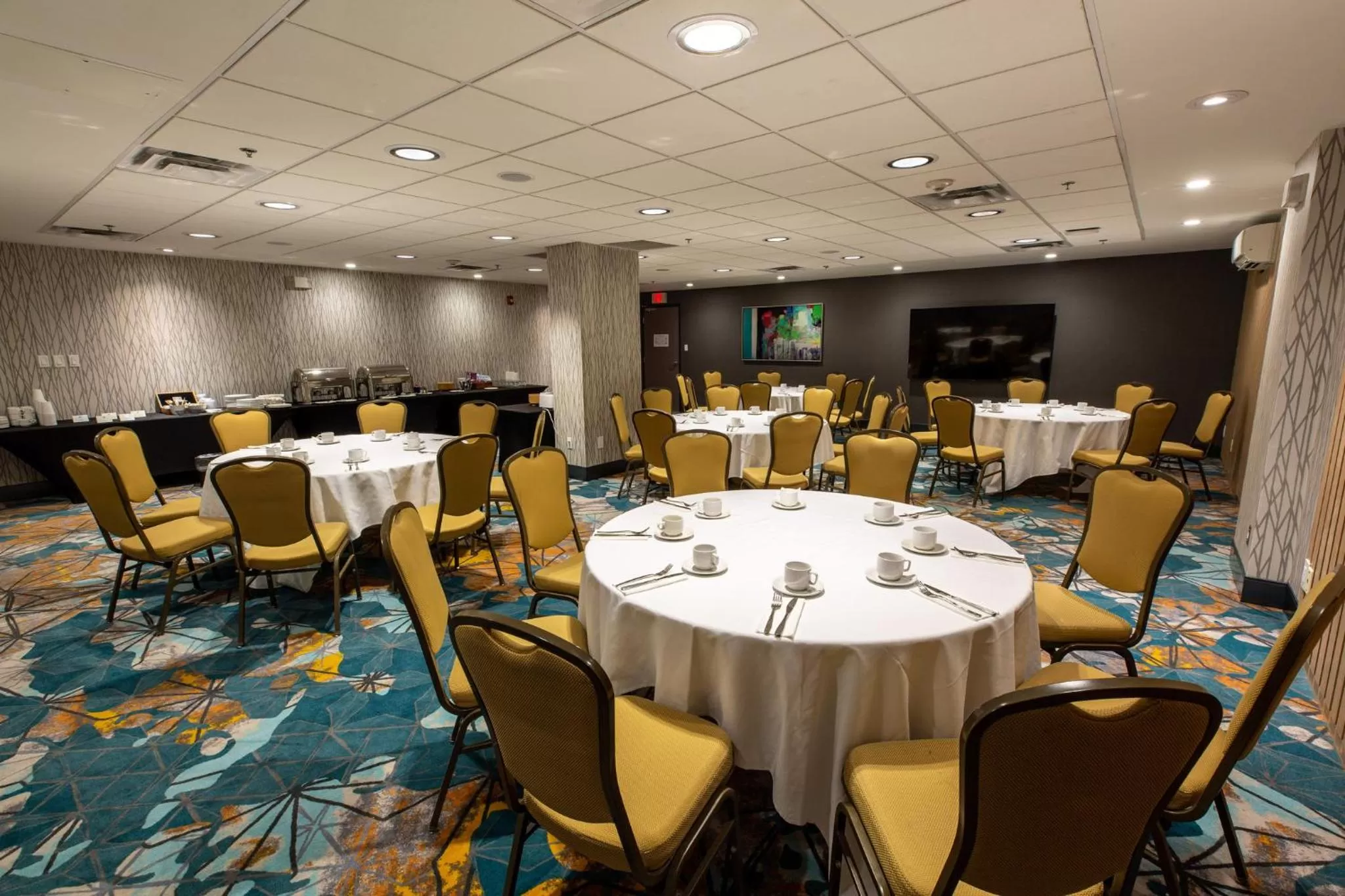Meeting/conference room in Holiday Inn Toronto Downtown Centre by IHG
