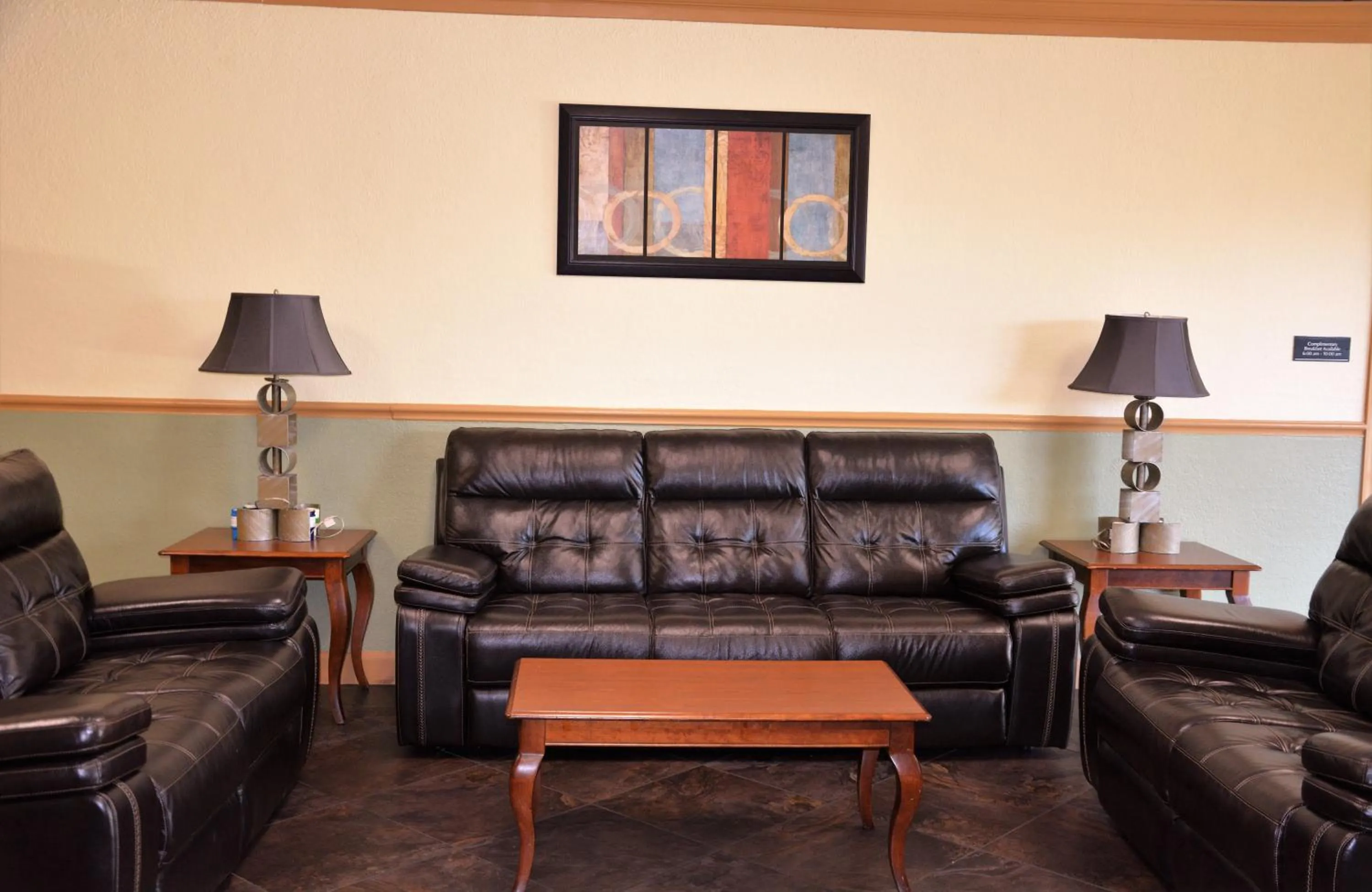 Lobby or reception in Columbus Grand Hotel & Banquet Center