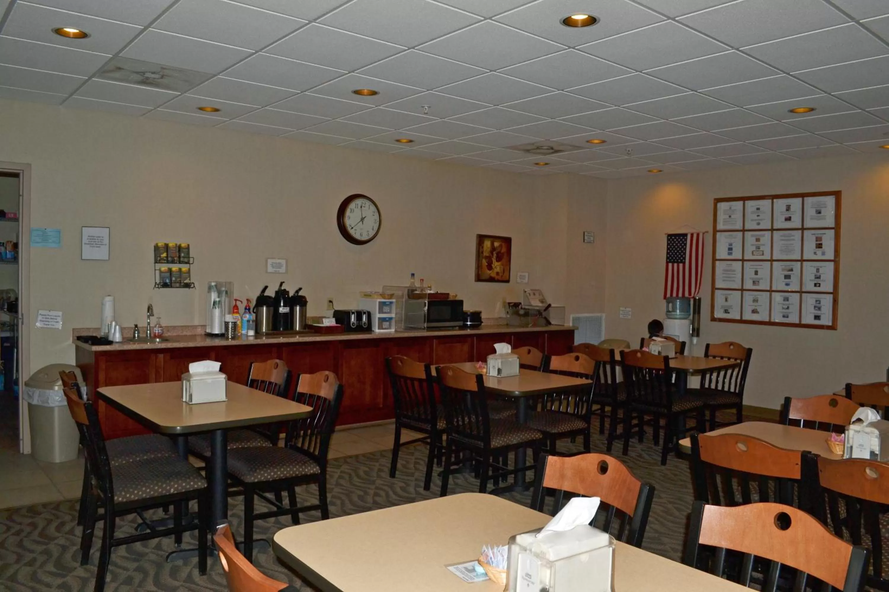 Banquet/Function facilities in Paola Inn and Suites