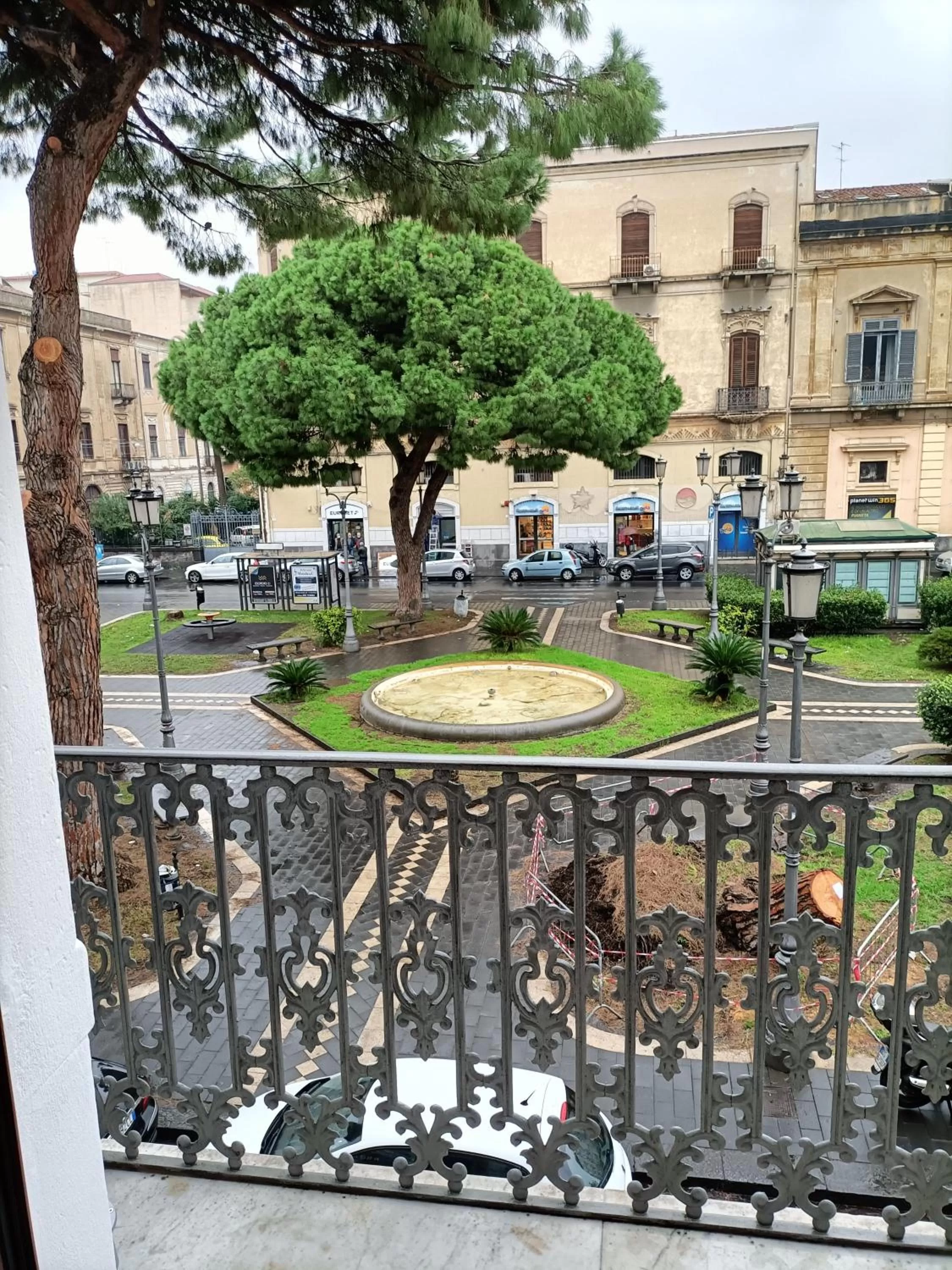 Garden view in Luxury B&B Iolanda