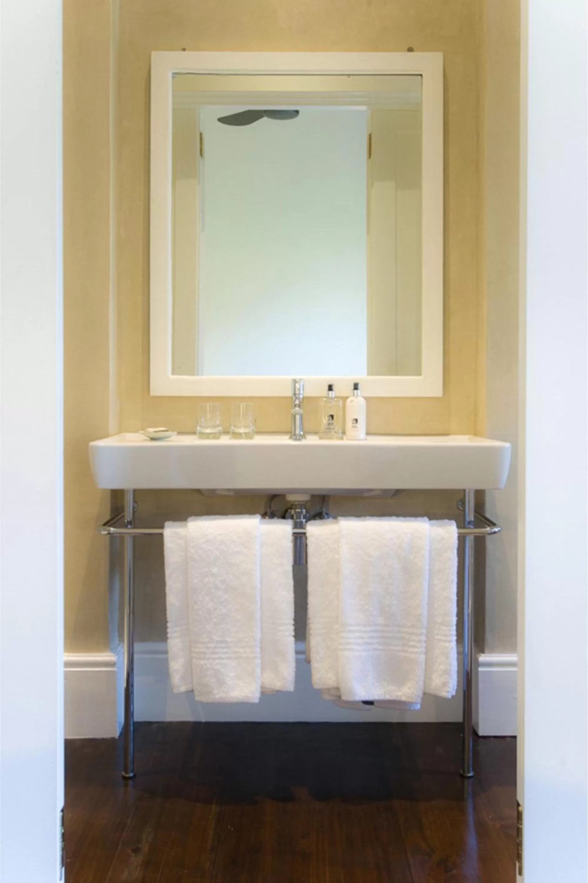 Bathroom in Torburnlea Homestead Luxury Accommodation