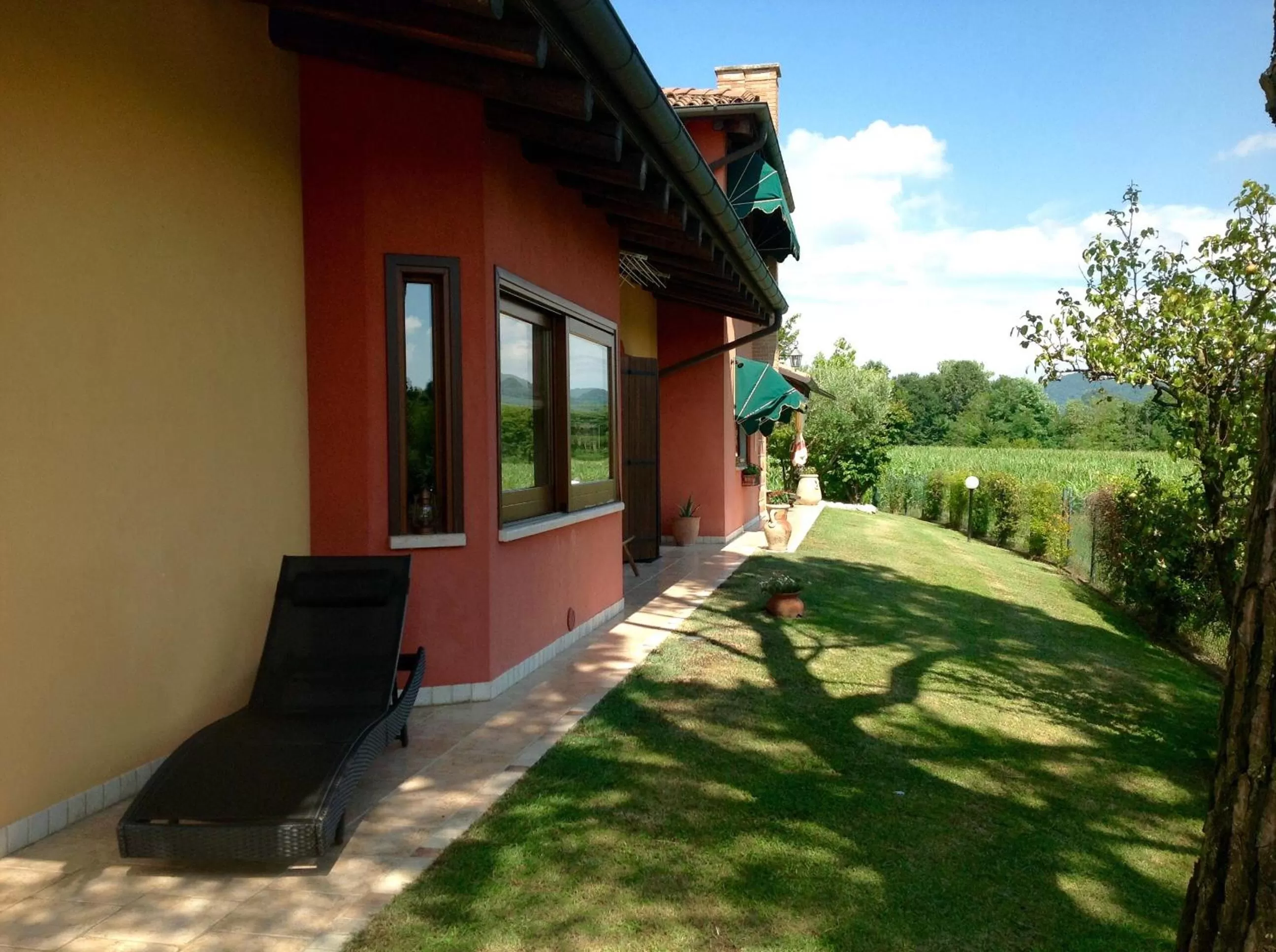 Garden view in B&B Sweet Dreams