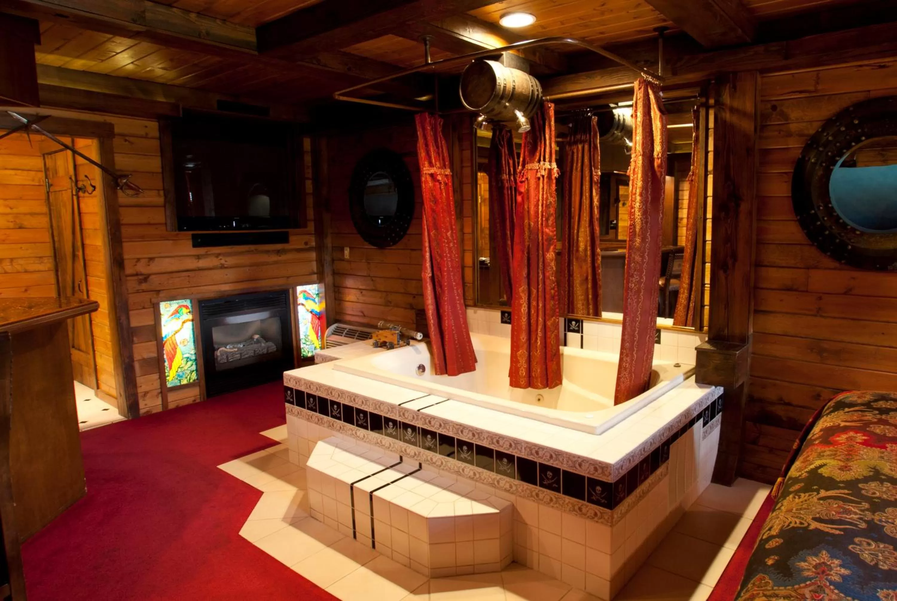 Black Swan Inn Luxurious Theme Rooms