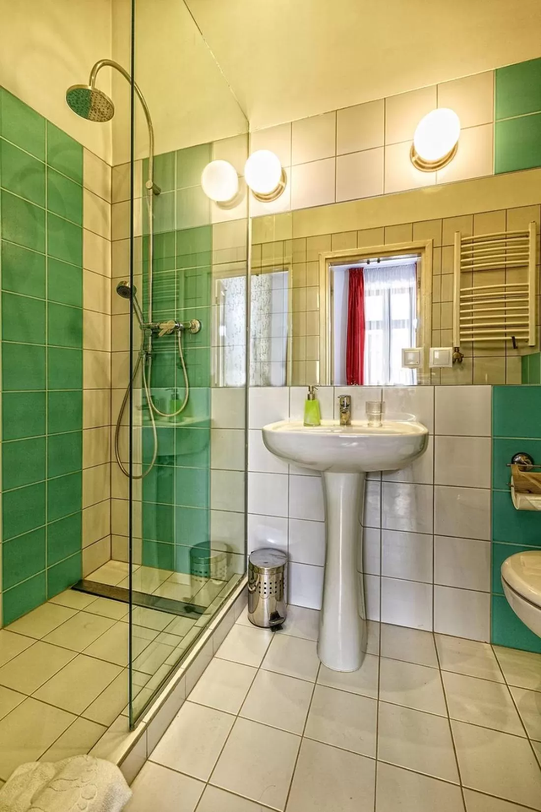 Bathroom in Stare Kino Cinema Residence