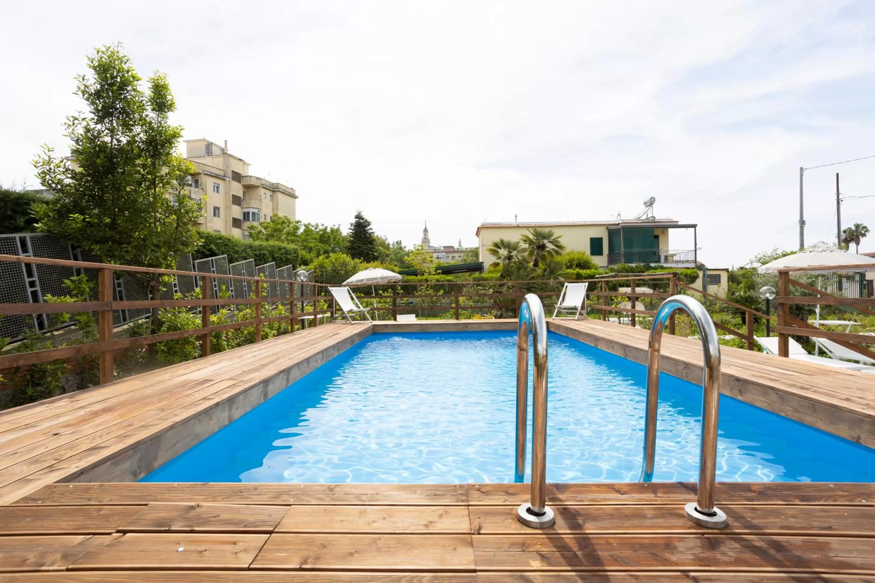 Swimming pool in Residence O'Sole Mio Pompei