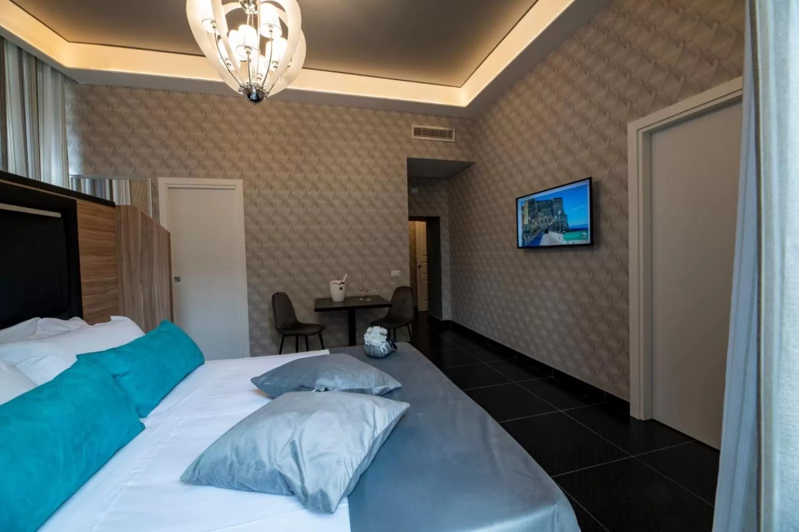 Photo of the whole room, Bed in Sole Luxury Bed and Breakfast