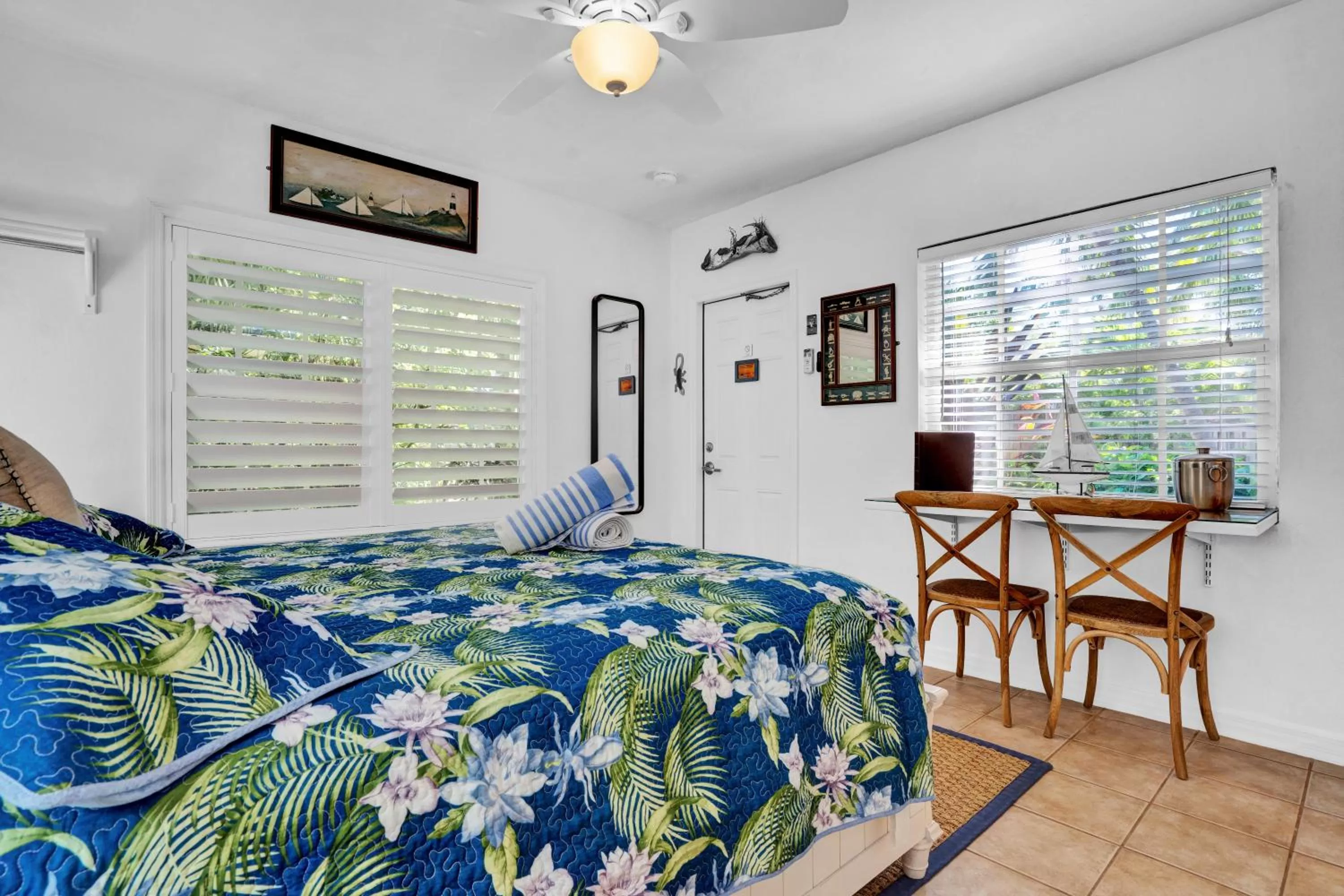 Bed in Island Bay Resort